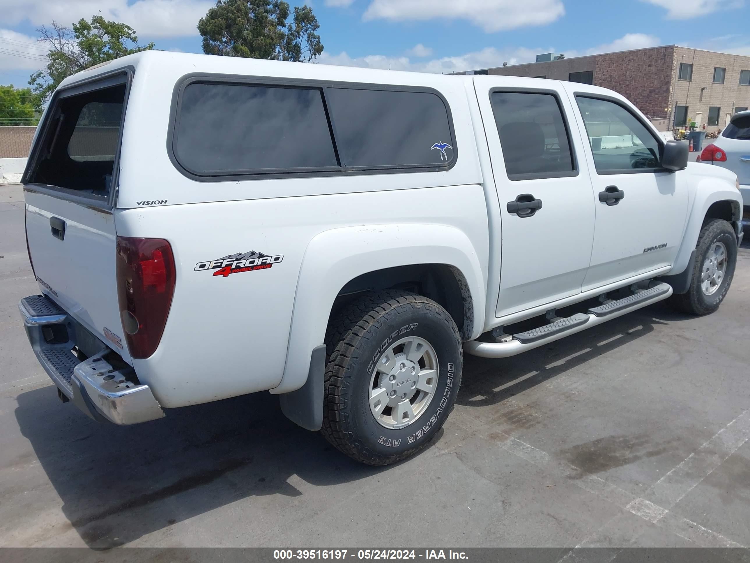 Photo 3 VIN: 1GTDT136658221075 - GMC CANYON 