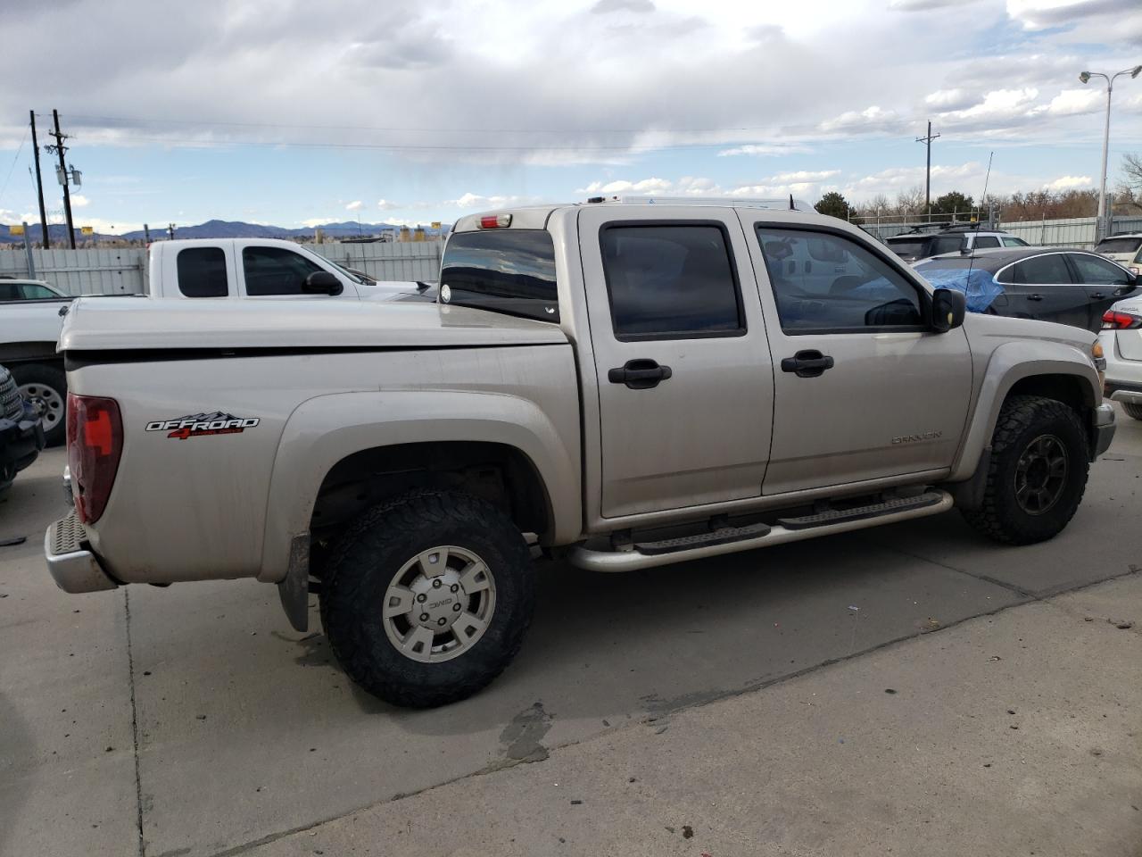 Photo 2 VIN: 1GTDT136858252599 - GMC CANYON 