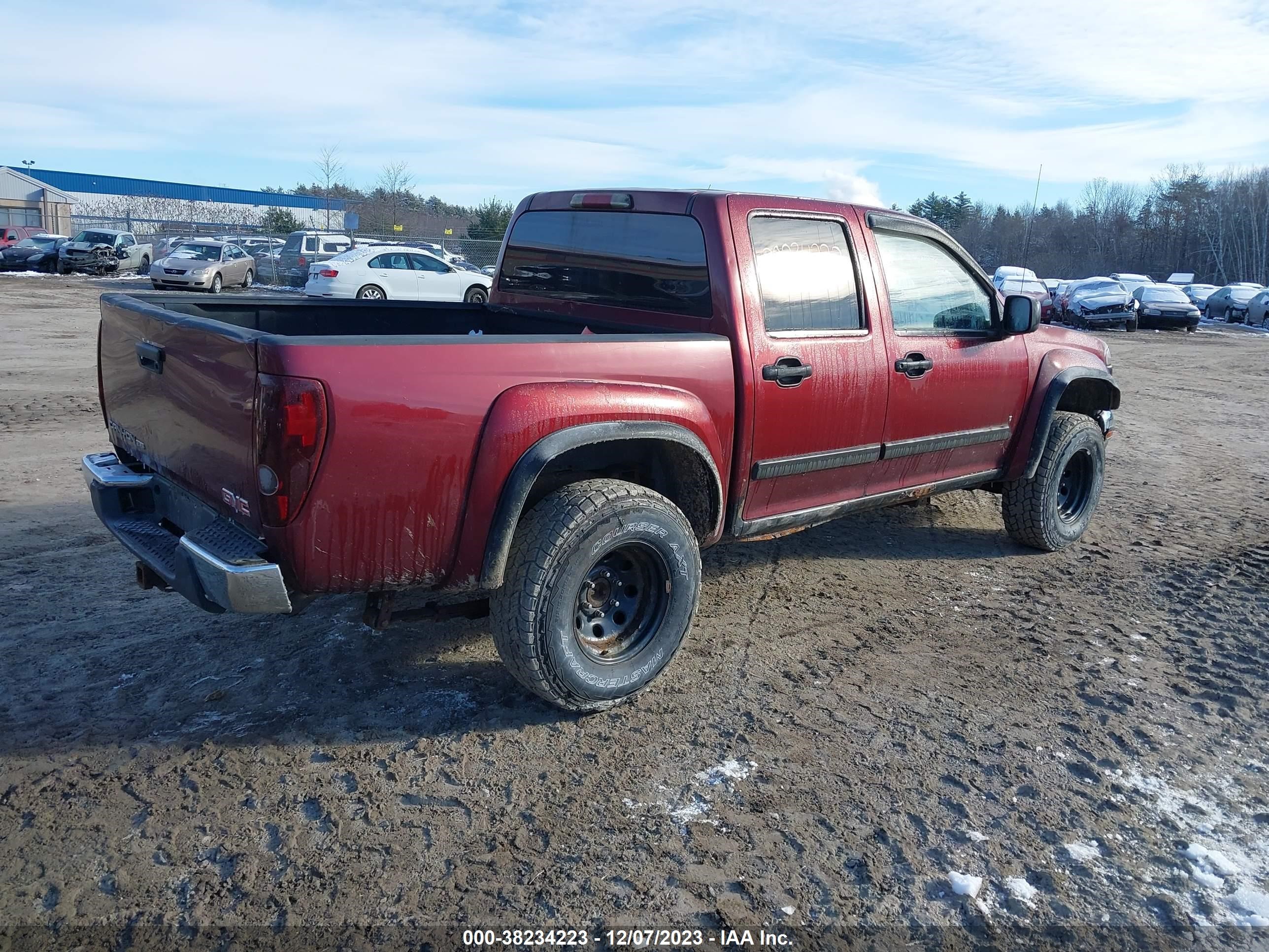 Photo 3 VIN: 1GTDT13E278225070 - GMC CANYON 