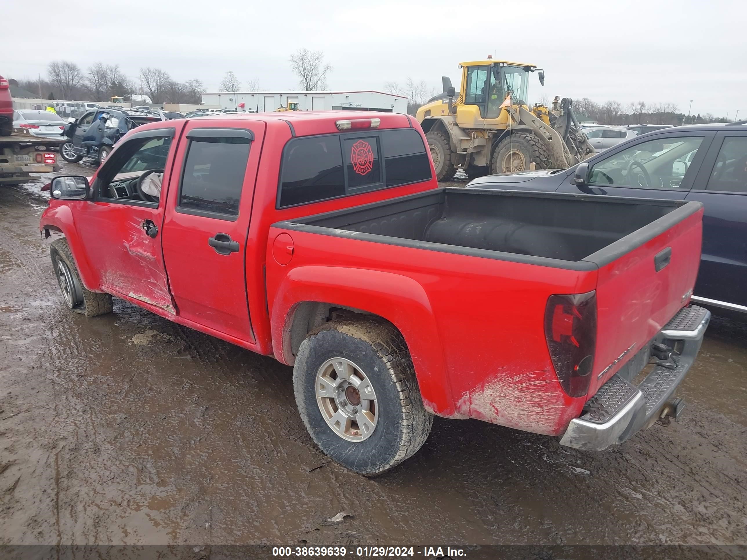 Photo 2 VIN: 1GTDT13E288107697 - GMC CANYON 