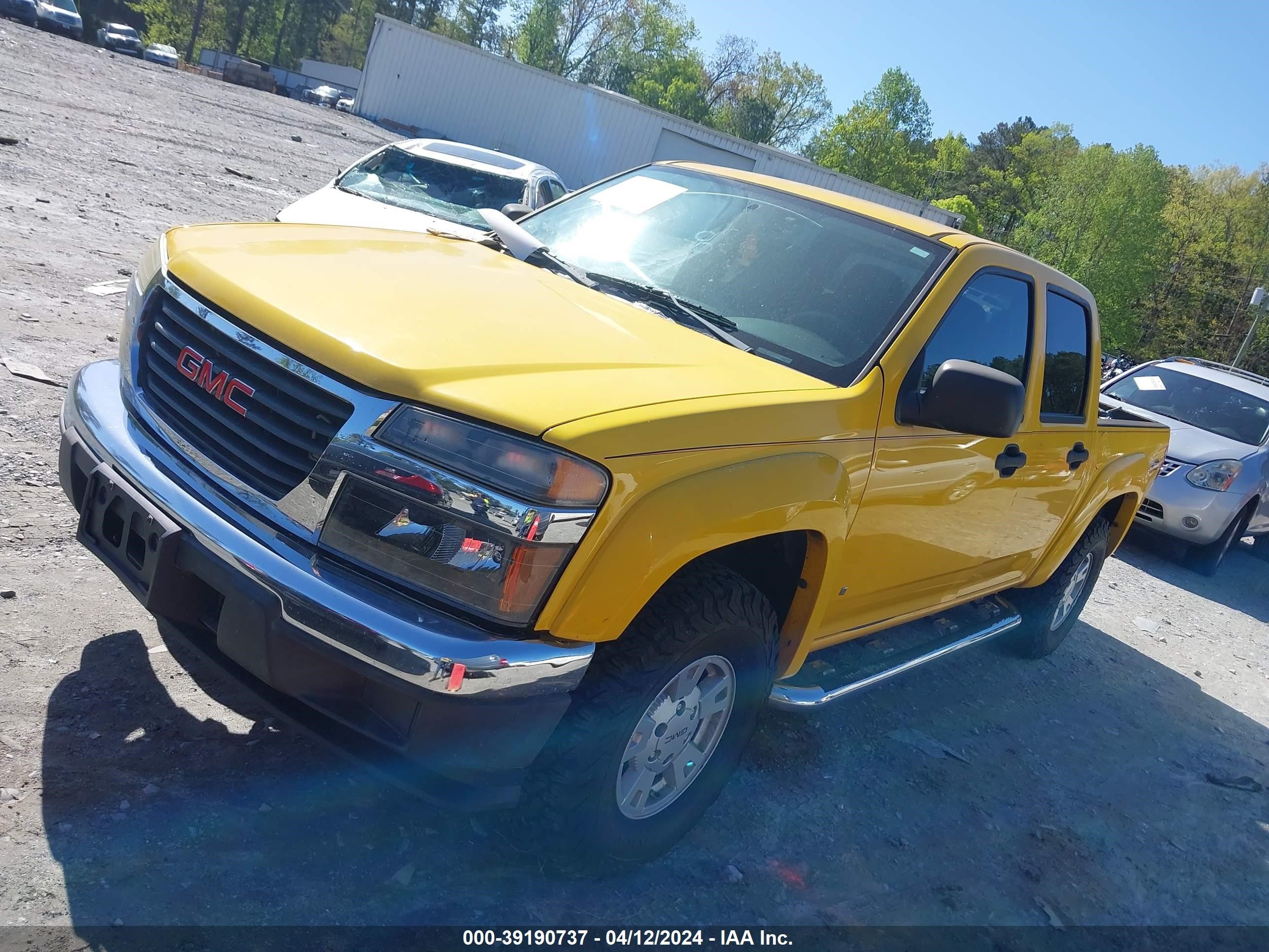 Photo 1 VIN: 1GTDT13E678104977 - GMC CANYON 