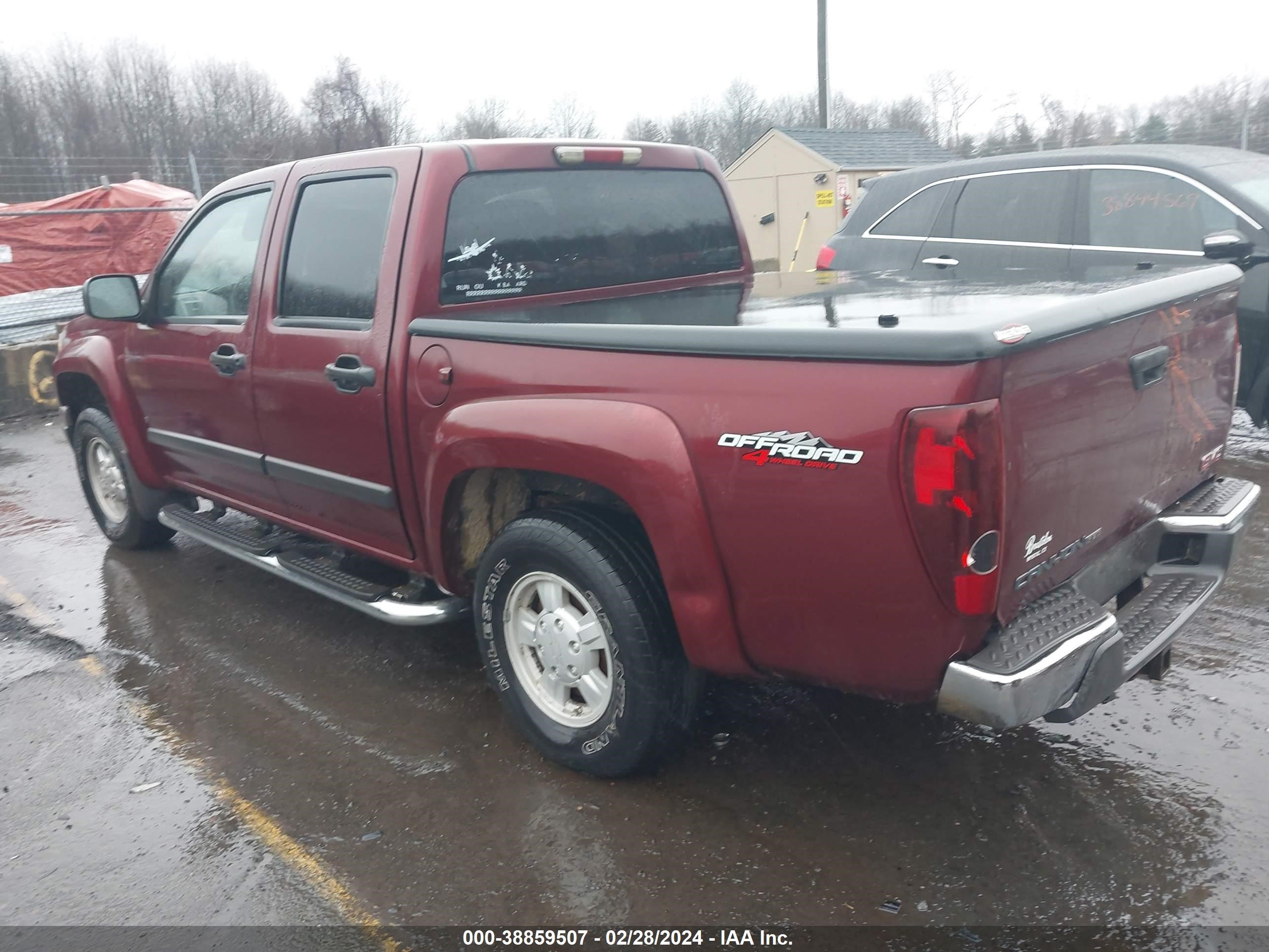 Photo 2 VIN: 1GTDT13E878167028 - GMC CANYON 