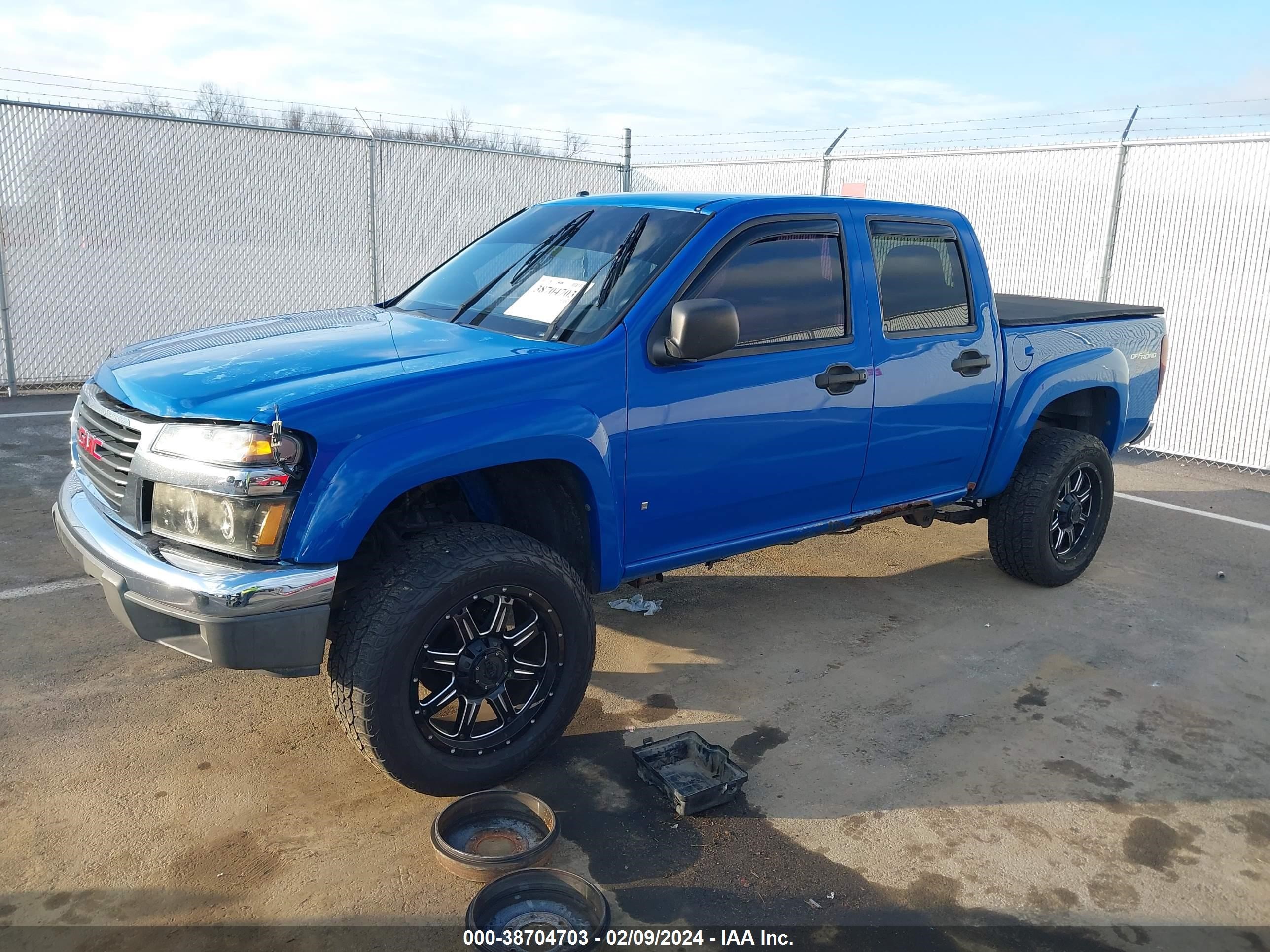 Photo 1 VIN: 1GTDT13E978142896 - GMC CANYON 