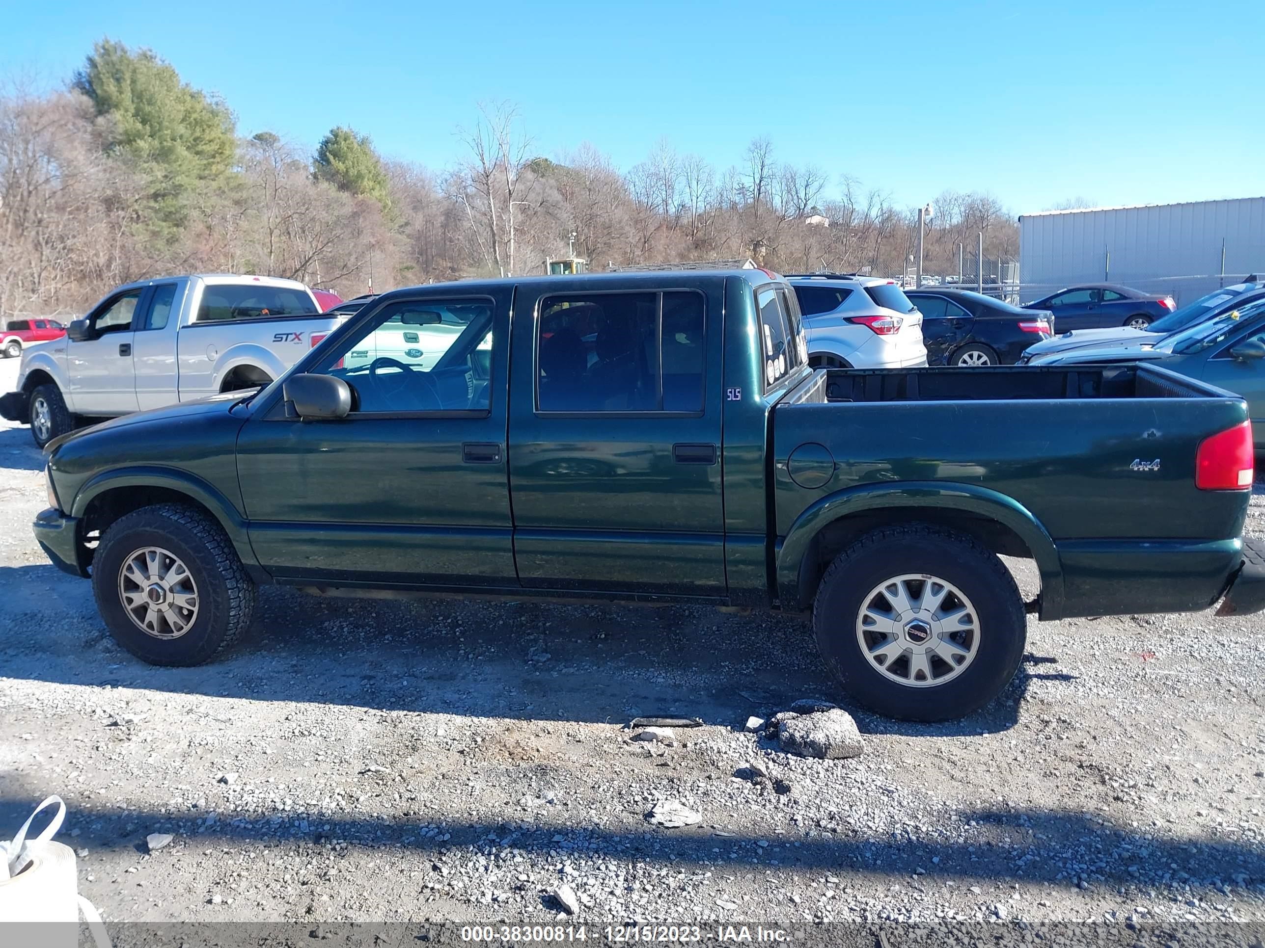 Photo 13 VIN: 1GTDT13X03K172982 - GMC SONOMA 