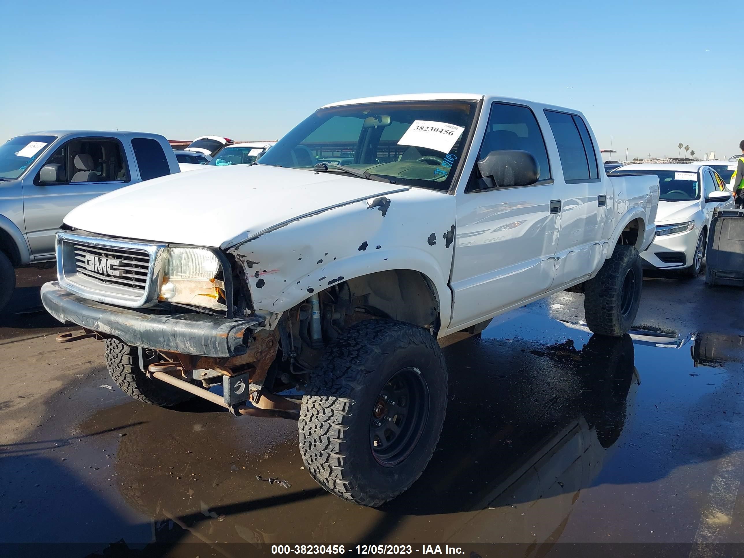 Photo 1 VIN: 1GTDT13X33K161152 - GMC SONOMA 