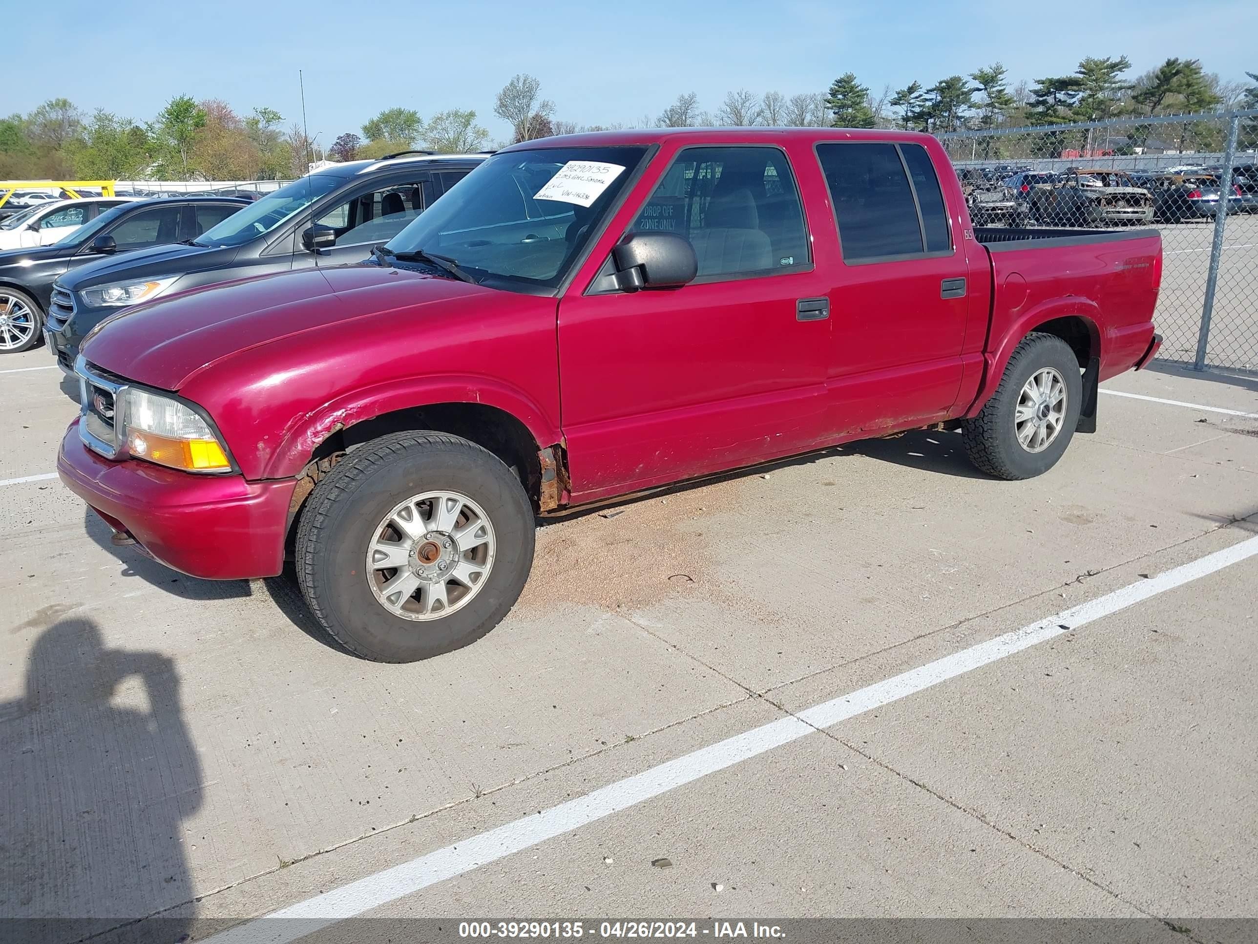 Photo 1 VIN: 1GTDT13X83K146338 - GMC SONOMA 