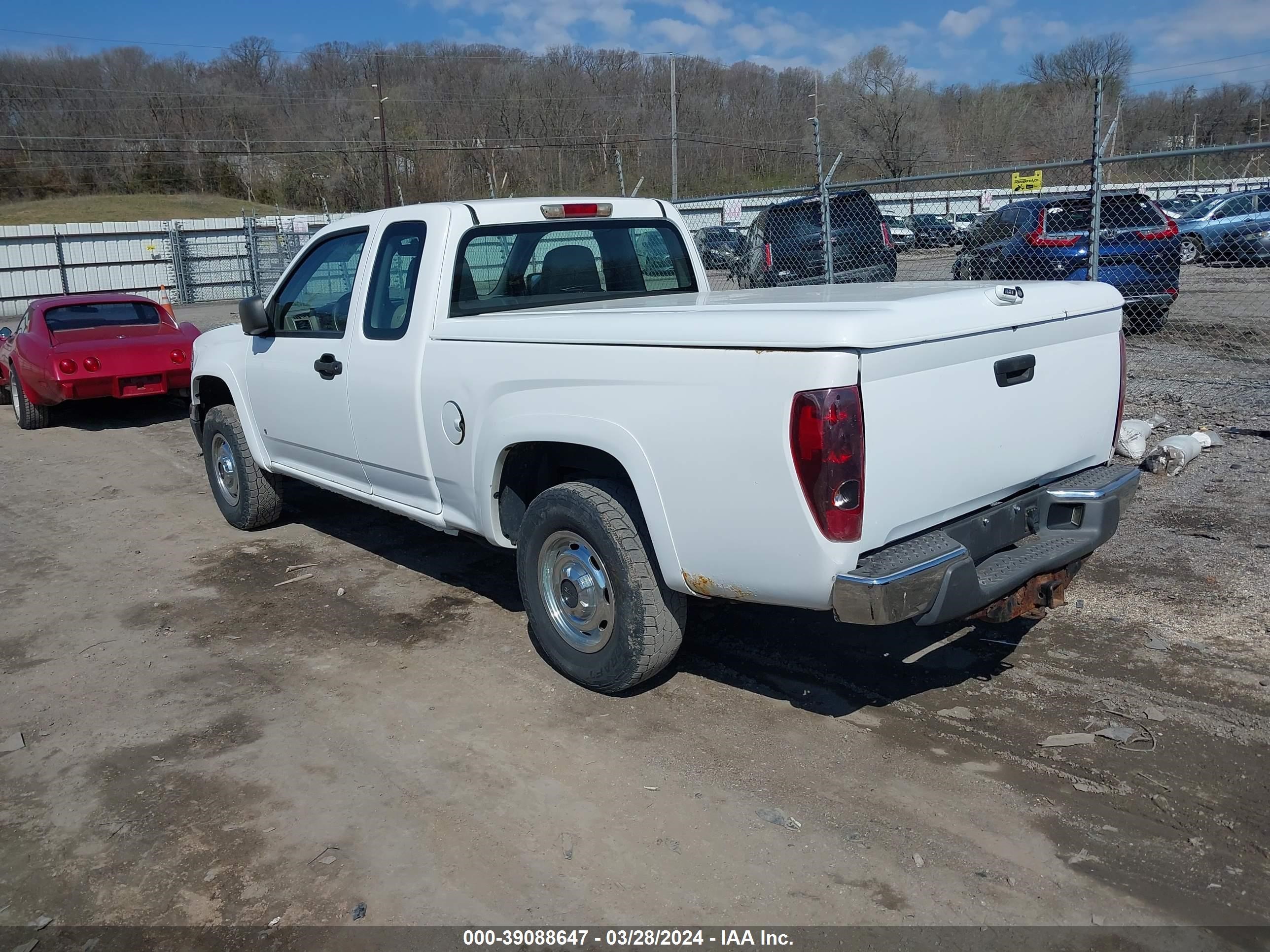 Photo 2 VIN: 1GTDT19E188166537 - GMC CANYON 