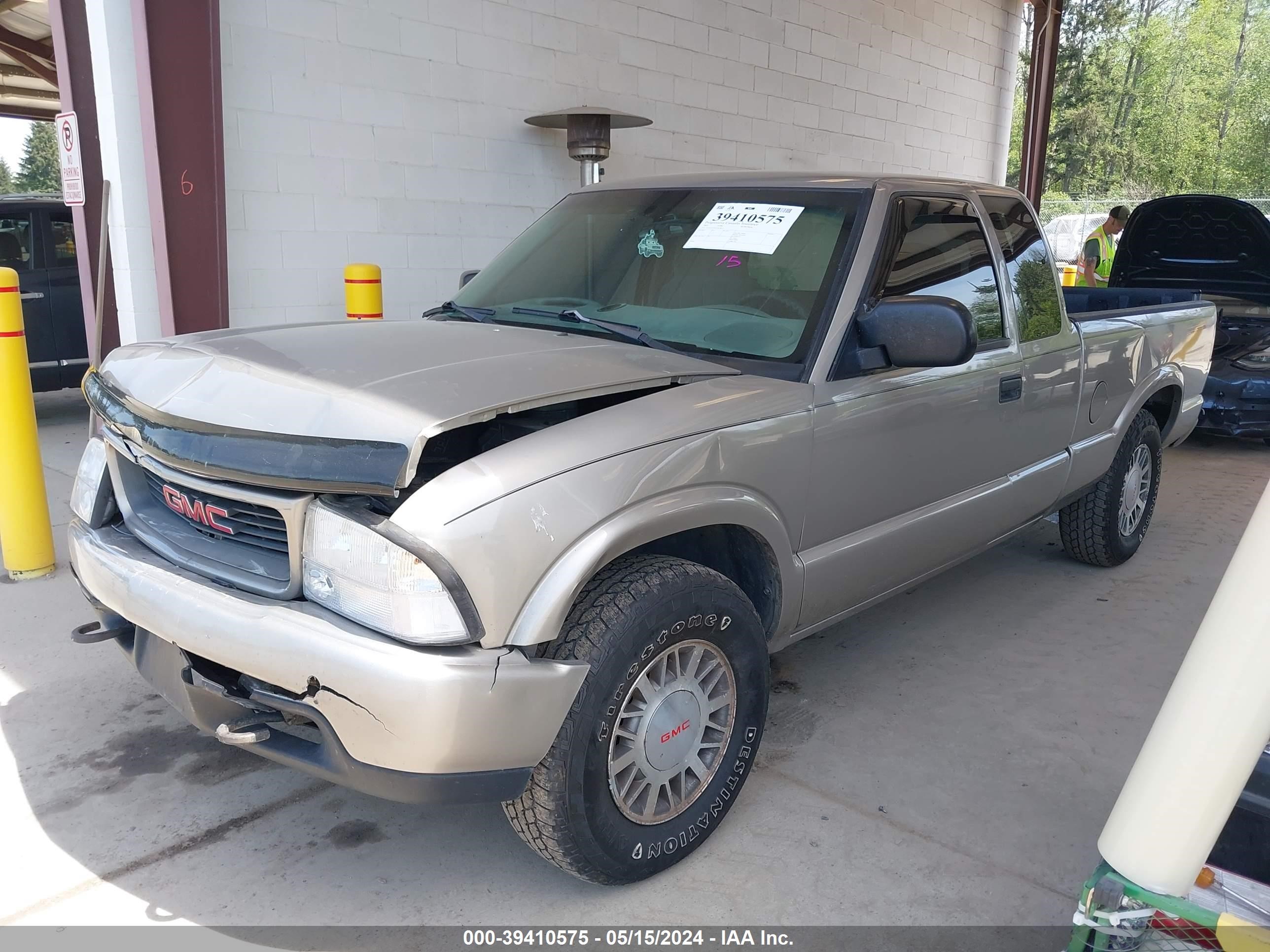 Photo 1 VIN: 1GTDT19W318188313 - GMC SONOMA 