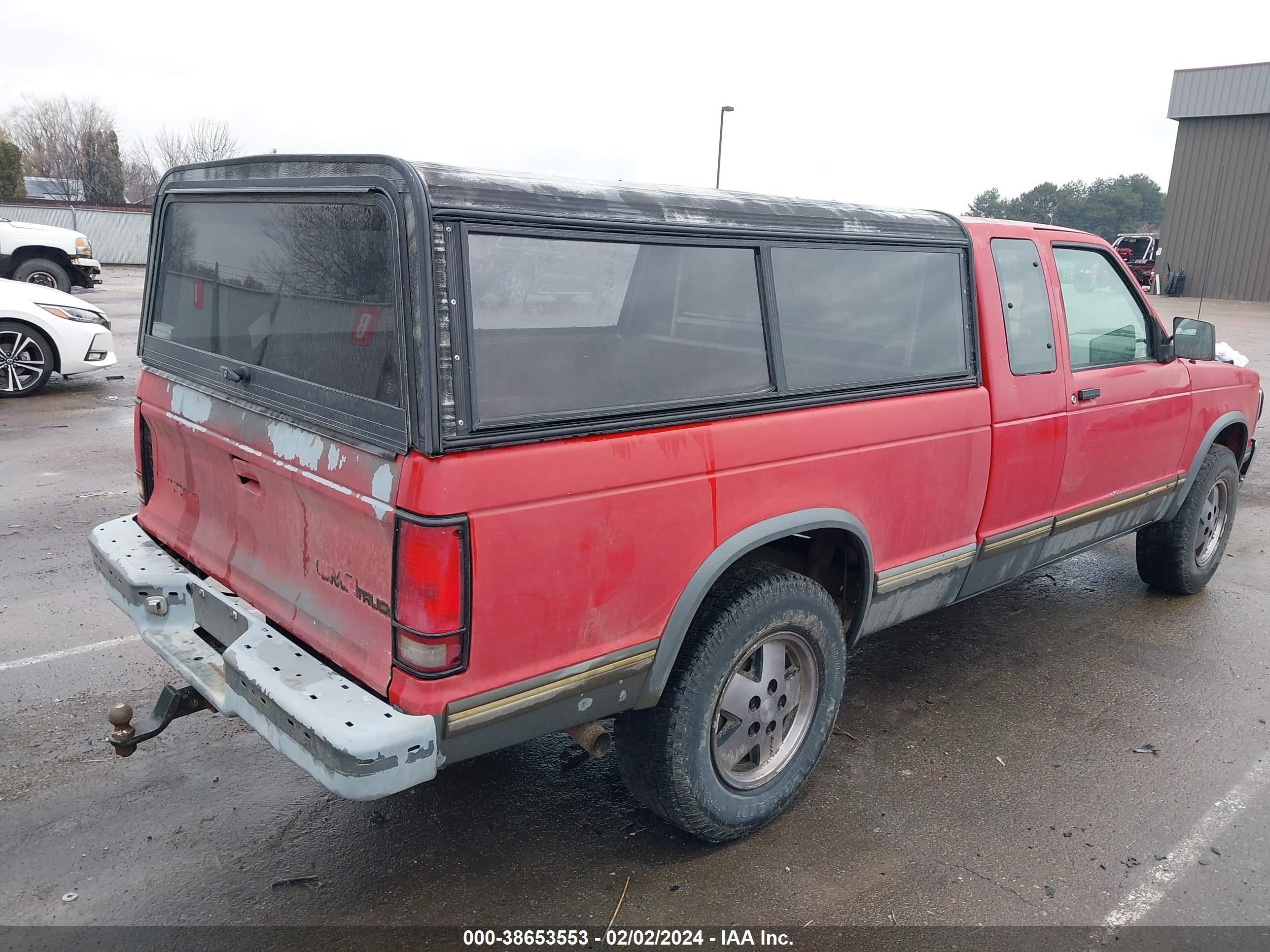 Photo 3 VIN: 1GTDT19W5P8505615 - GMC SONOMA 