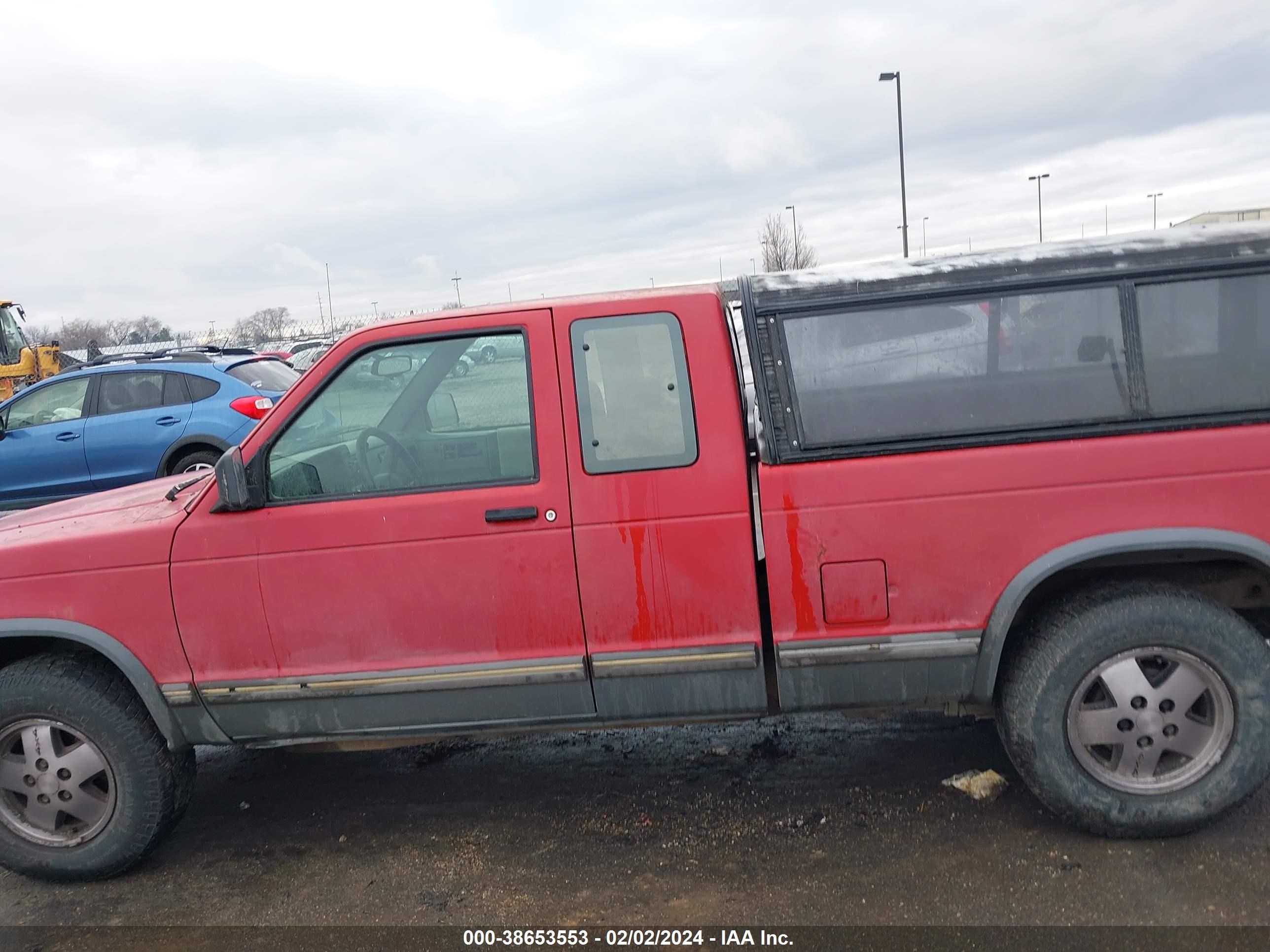 Photo 5 VIN: 1GTDT19W5P8505615 - GMC SONOMA 