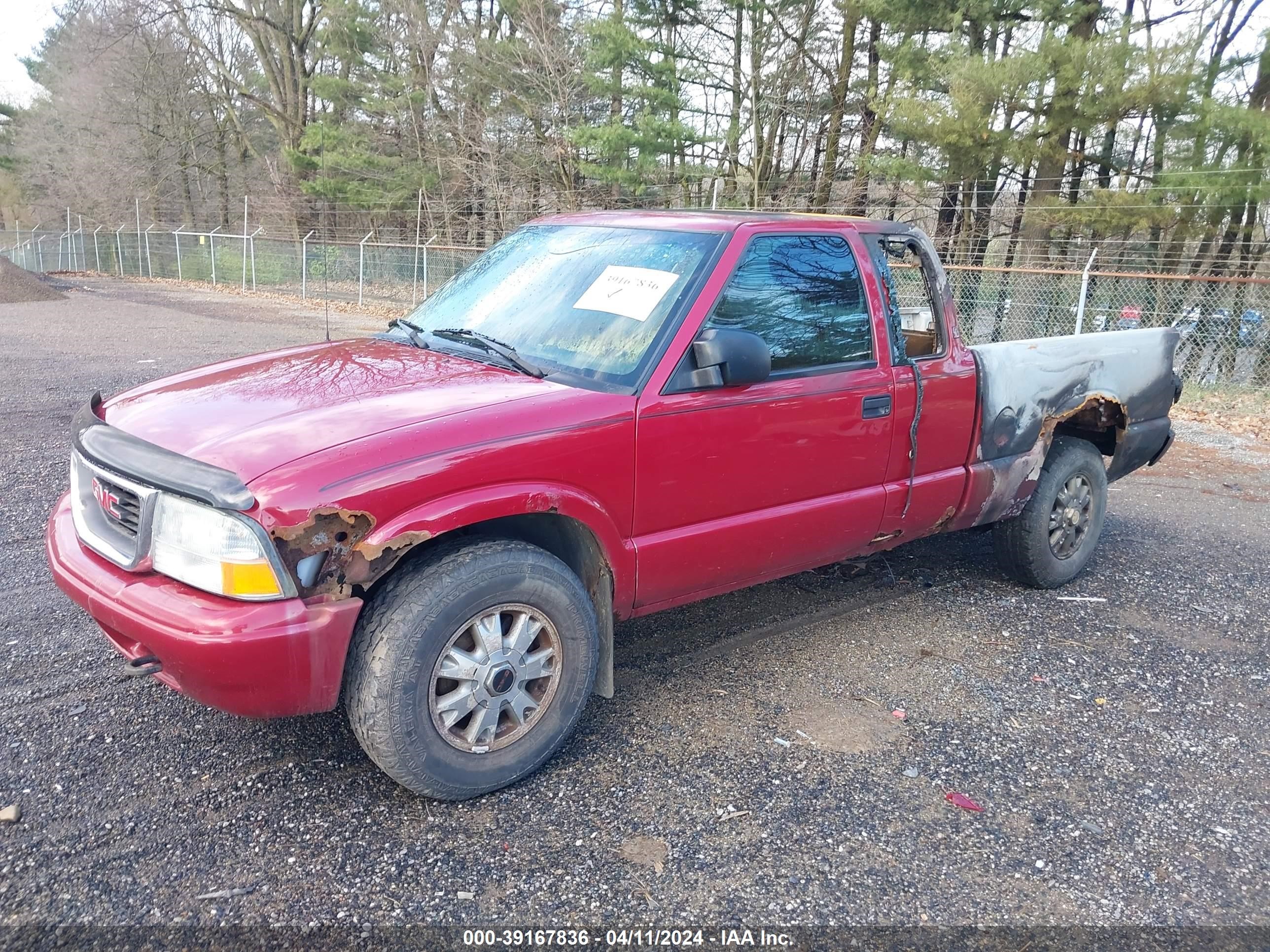 Photo 1 VIN: 1GTDT19X138249377 - GMC SONOMA 