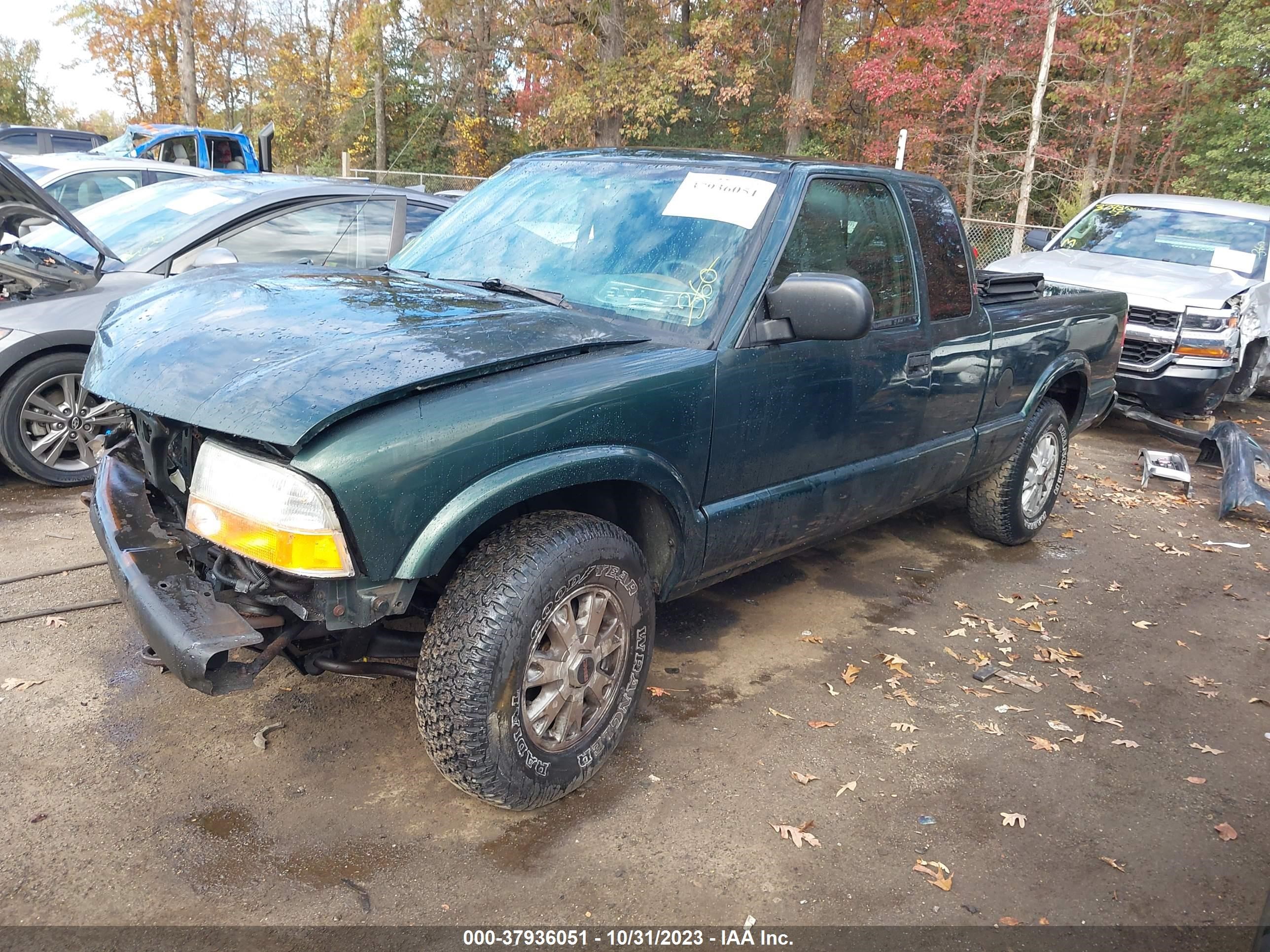 Photo 1 VIN: 1GTDT19X638253425 - GMC SONOMA 