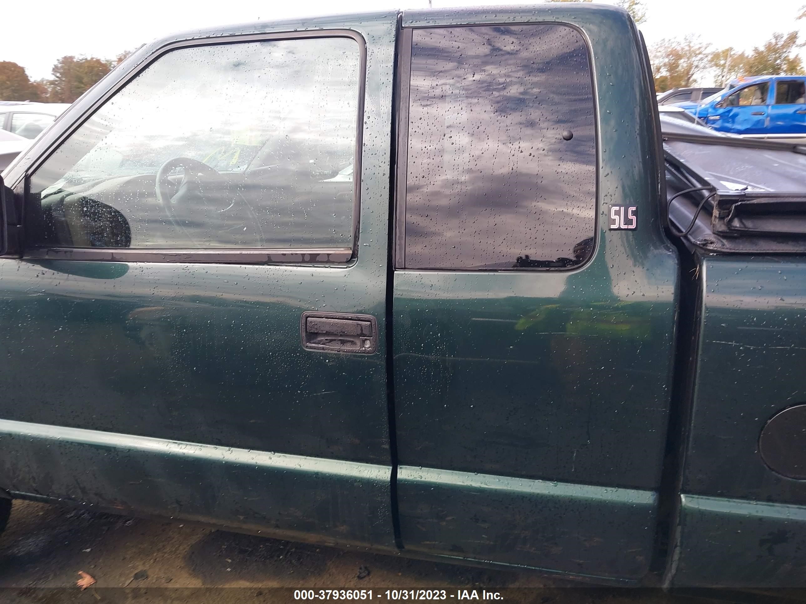 Photo 14 VIN: 1GTDT19X638253425 - GMC SONOMA 