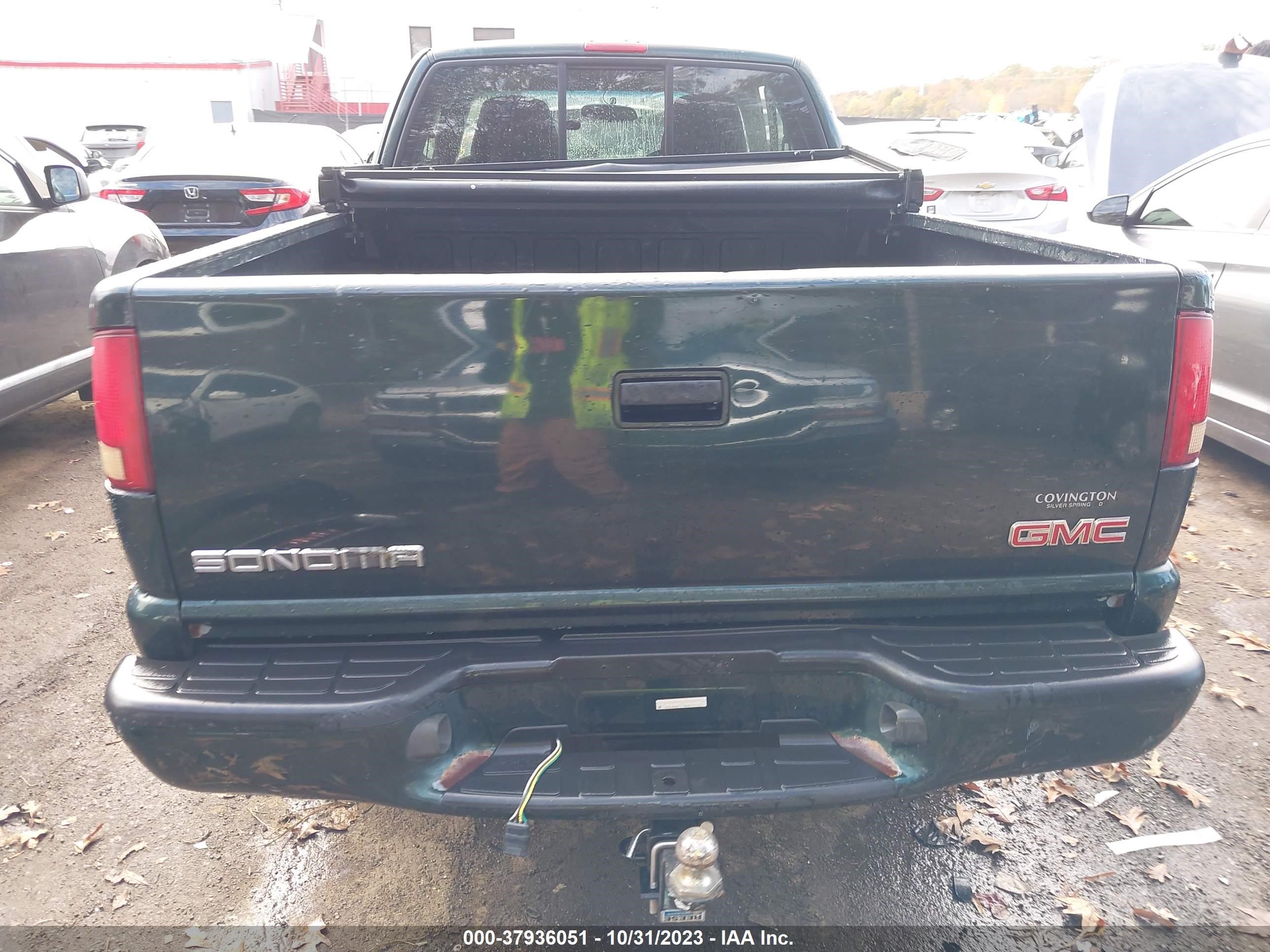 Photo 16 VIN: 1GTDT19X638253425 - GMC SONOMA 