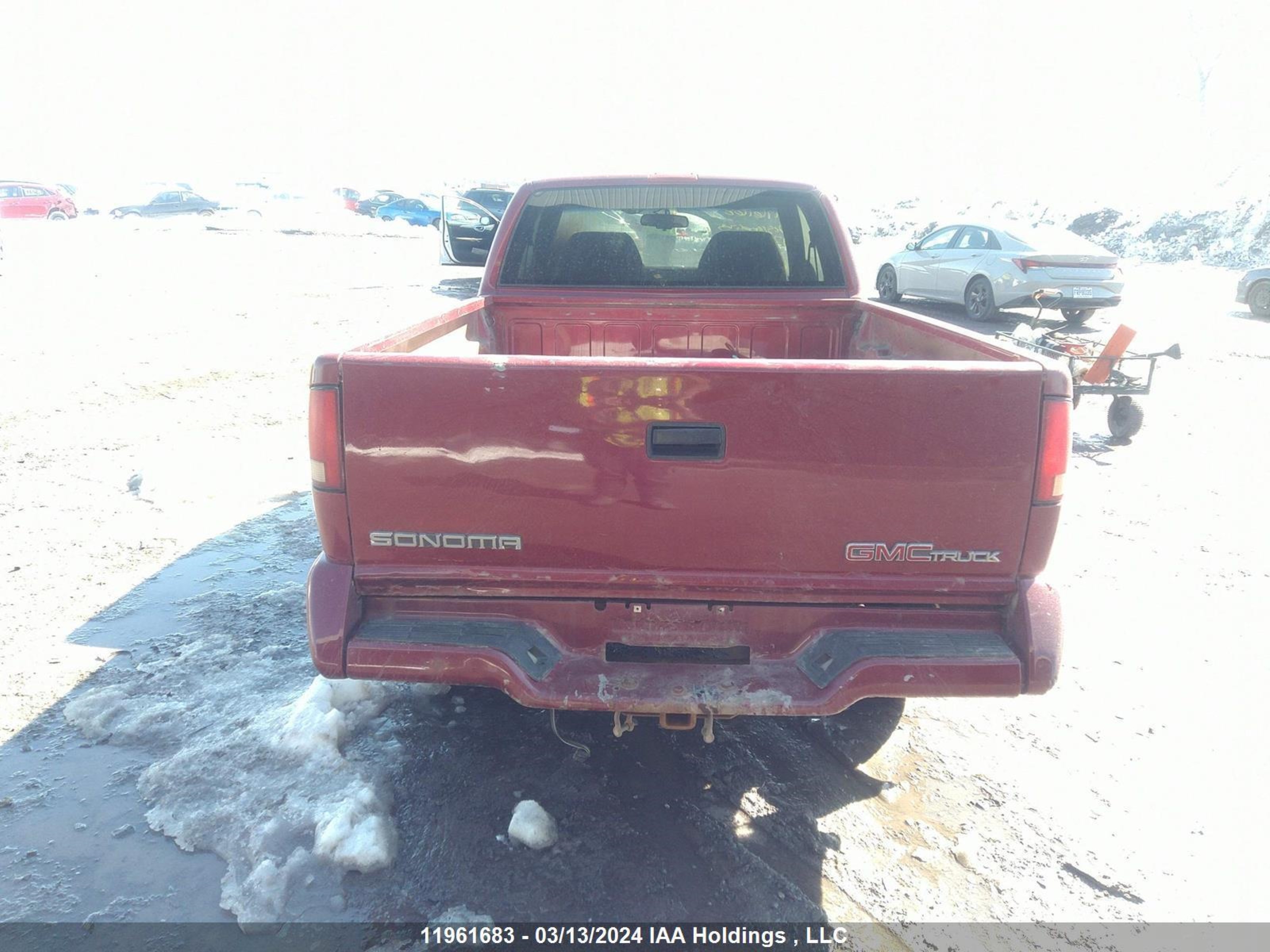 Photo 15 VIN: 1GTDT19X8VK520764 - GMC SONOMA 