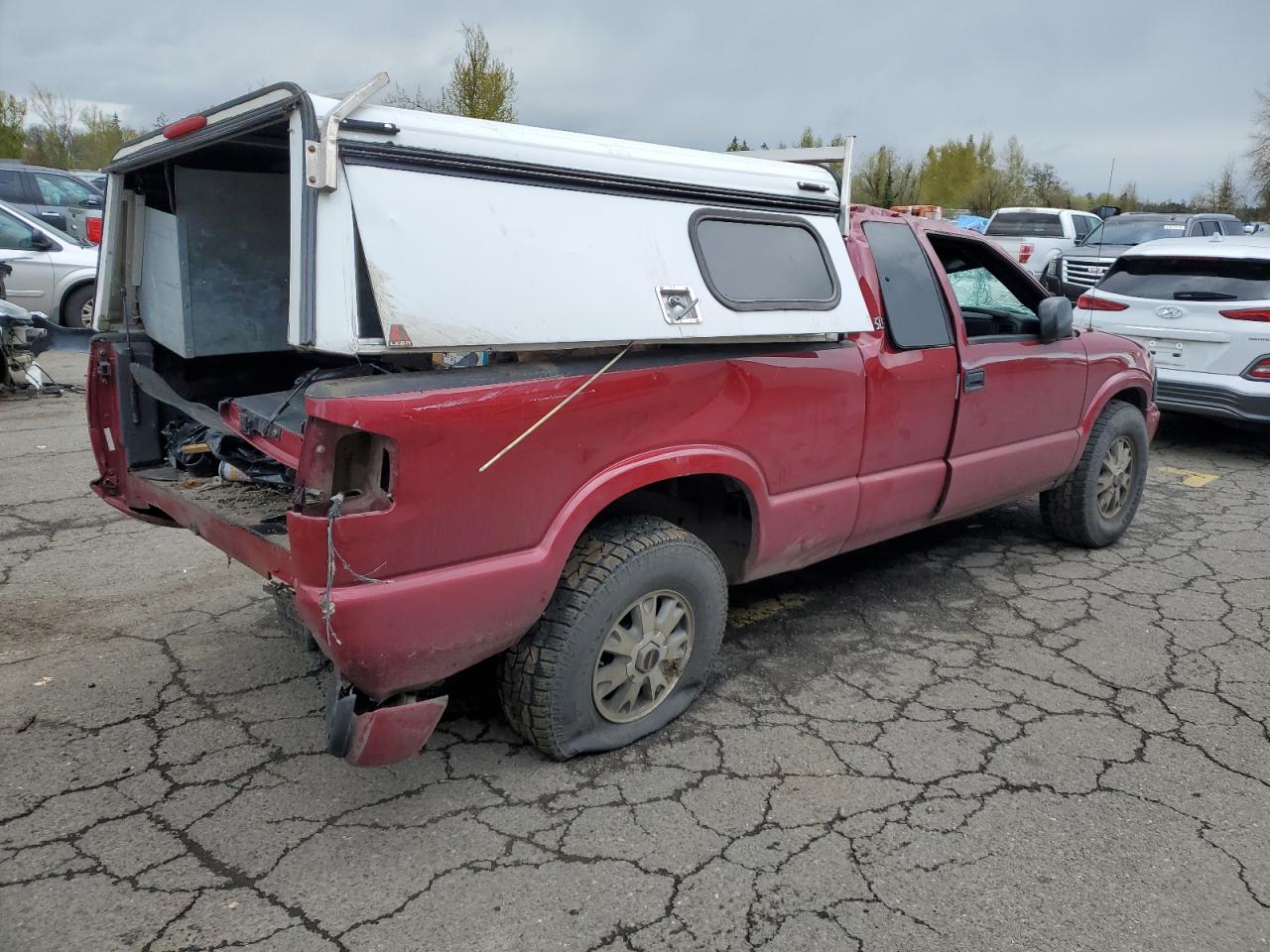 Photo 2 VIN: 1GTDT19X938236974 - GMC SONOMA 