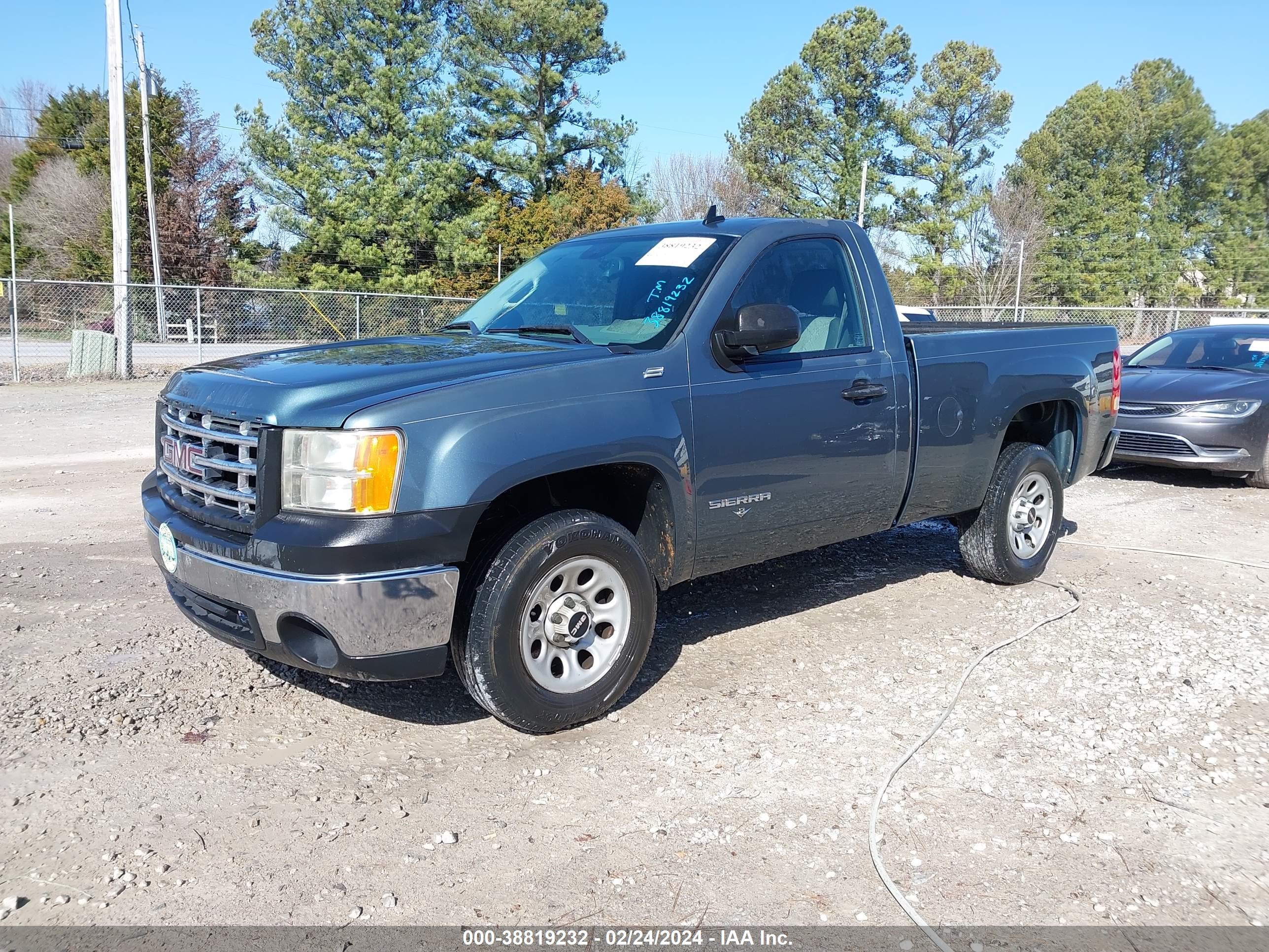 Photo 1 VIN: 1GTEC14C07Z643624 - GMC SIERRA 