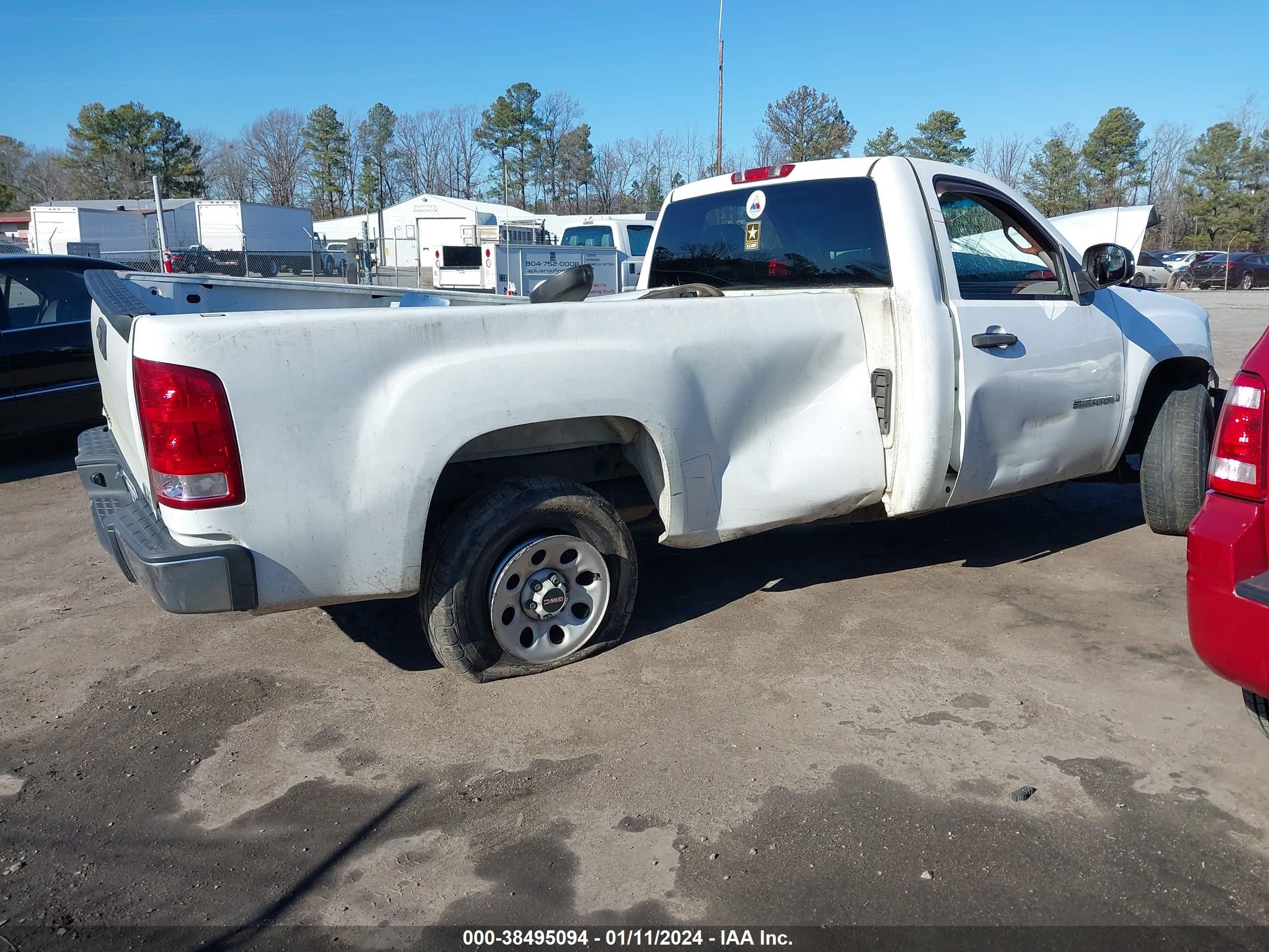 Photo 3 VIN: 1GTEC14C27Z533920 - GMC SIERRA 