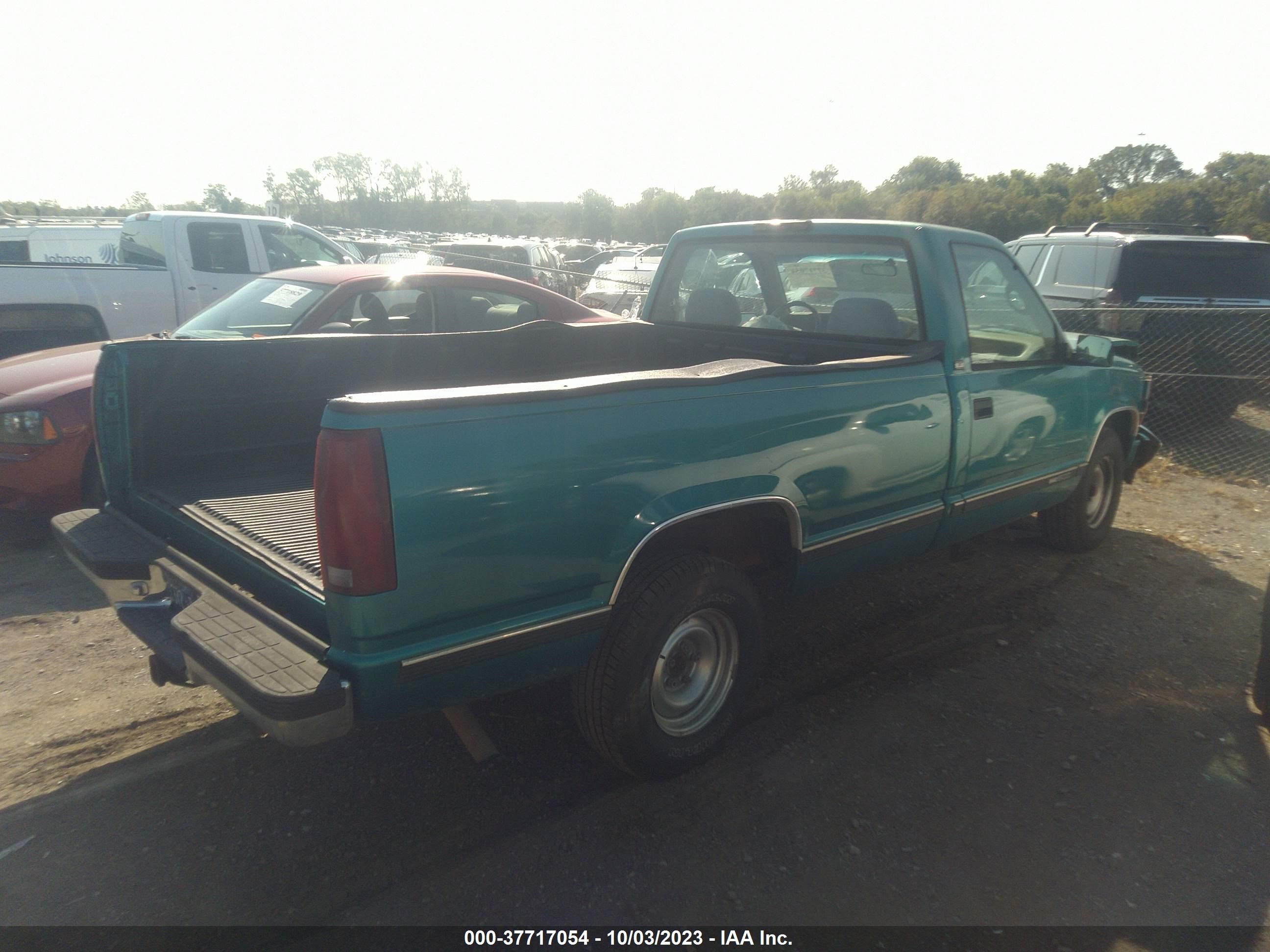 Photo 3 VIN: 1GTEC14H6SZ555164 - GMC SIERRA 