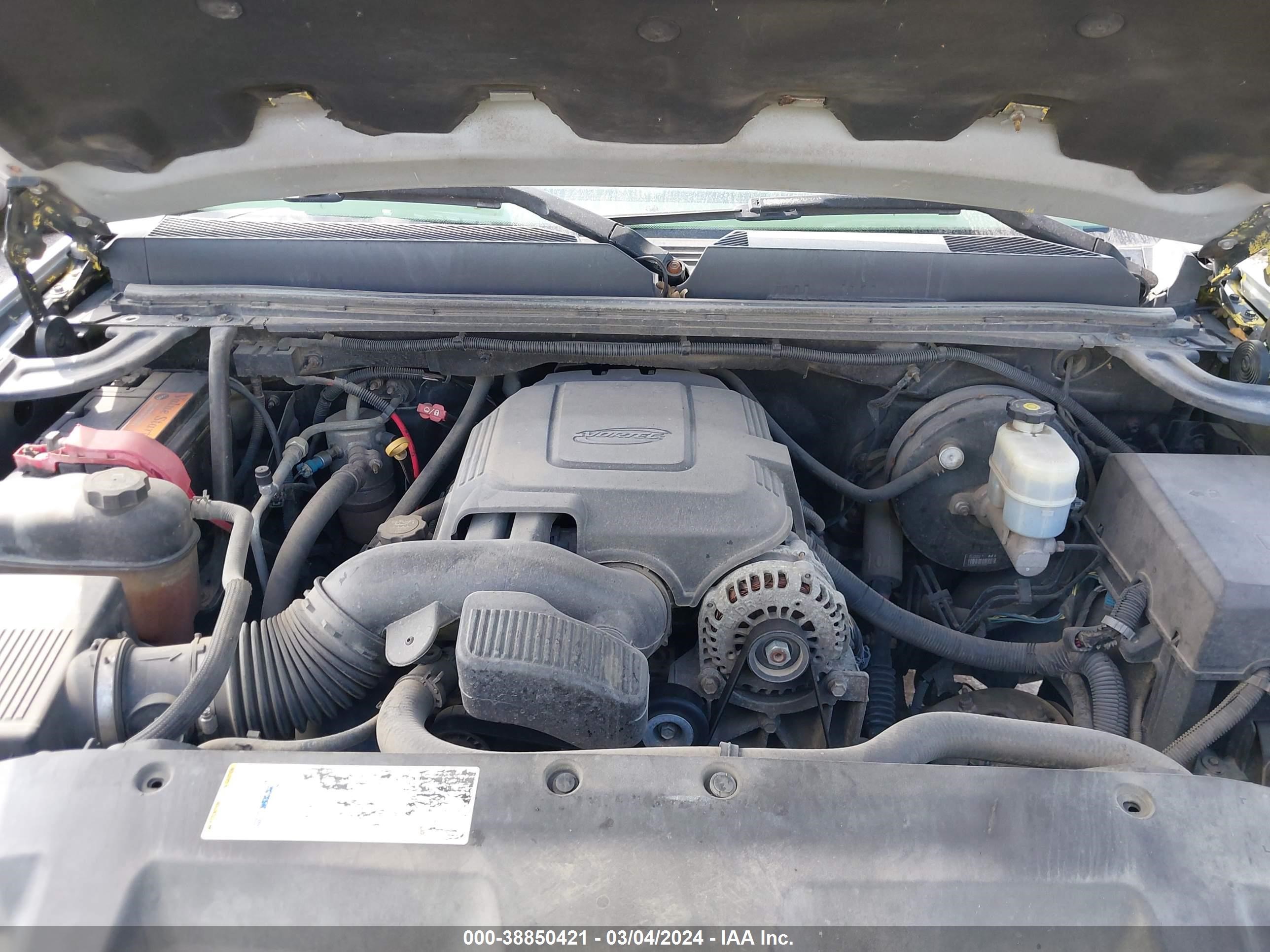 Photo 9 VIN: 1GTEC14J18Z248710 - GMC SIERRA 