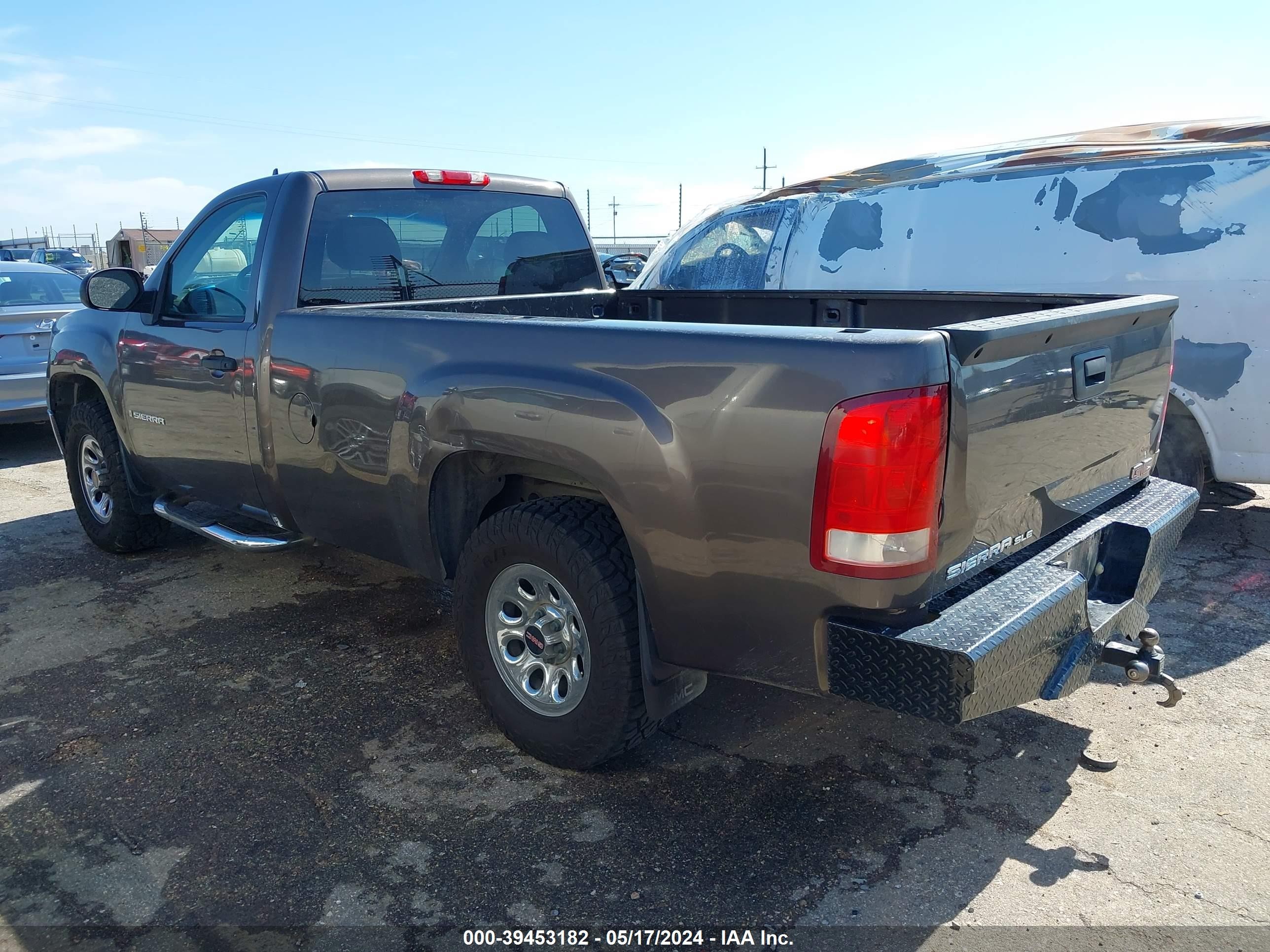 Photo 2 VIN: 1GTEC14J77Z535791 - GMC SIERRA 