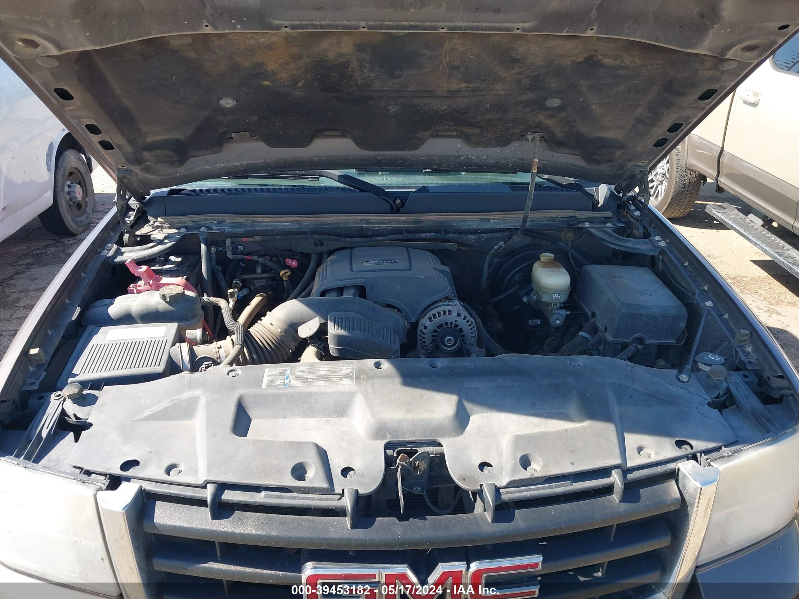 Photo 9 VIN: 1GTEC14J77Z535791 - GMC SIERRA 