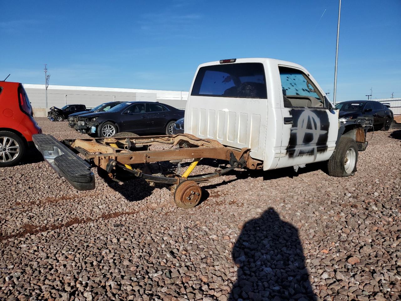 Photo 2 VIN: 1GTEC14M2WZ511410 - GMC SIERRA 