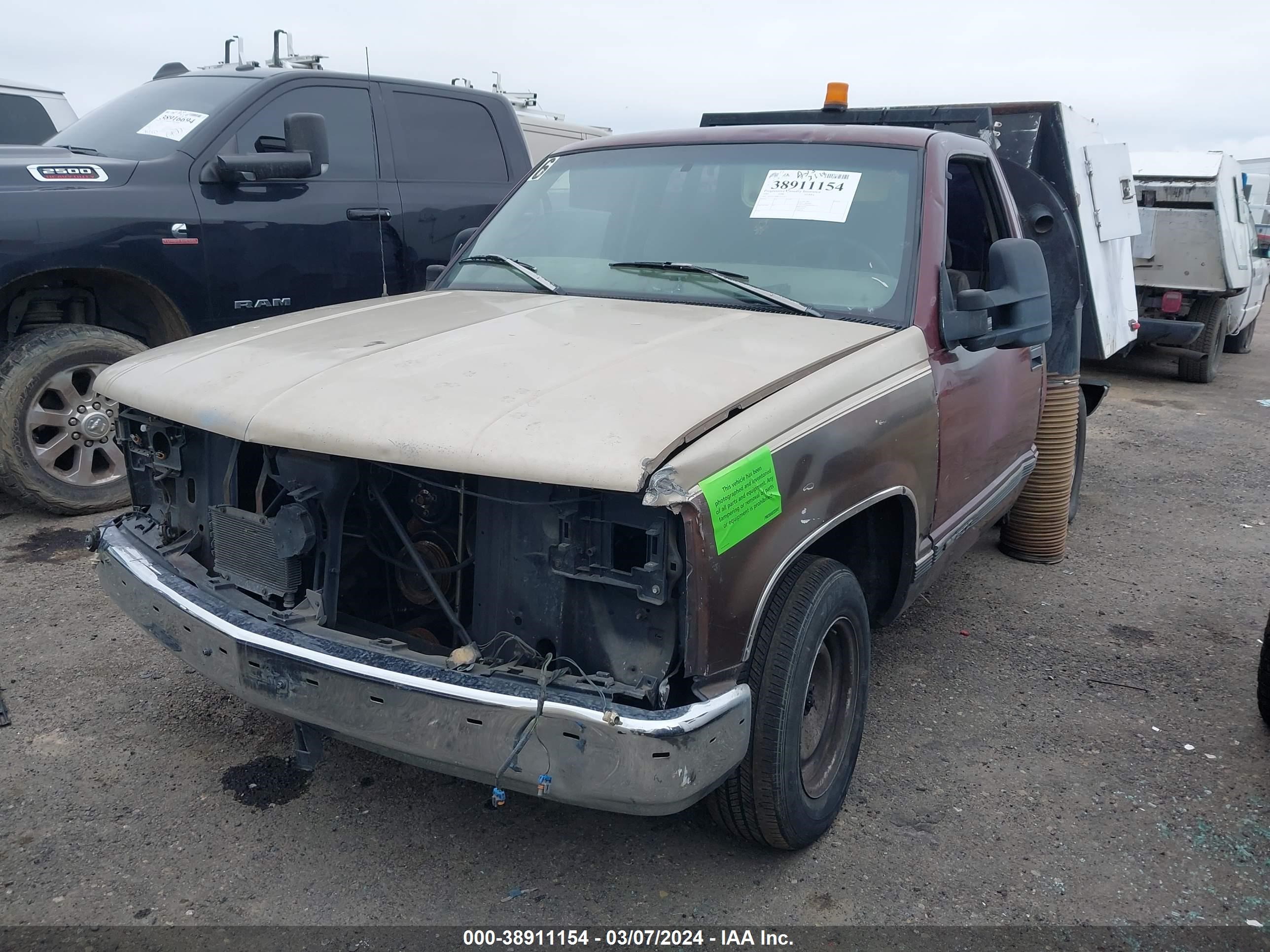 Photo 1 VIN: 1GTEC14R8VZ511972 - GMC SIERRA 