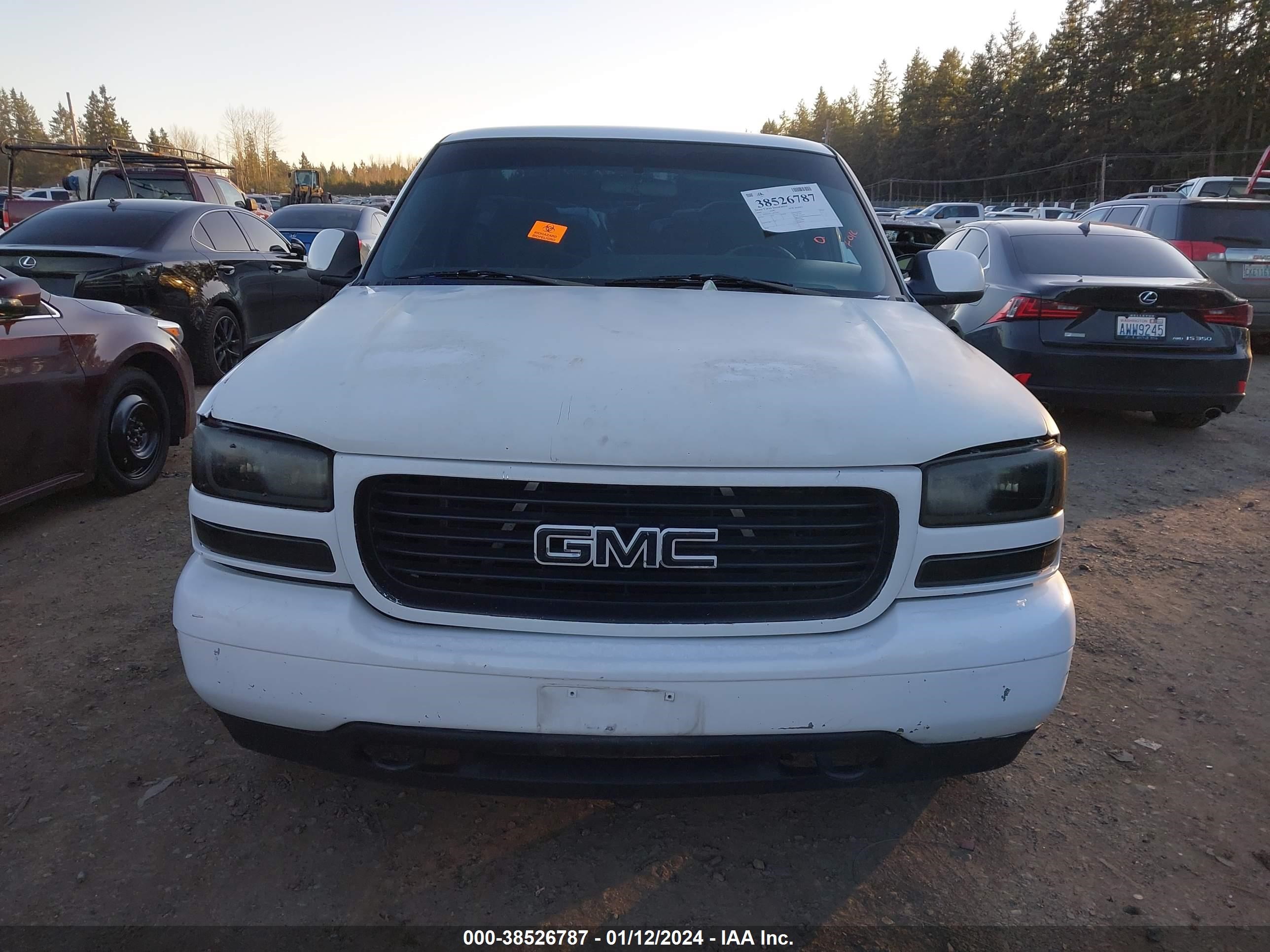 Photo 10 VIN: 1GTEC14T1YZ271471 - GMC SIERRA 