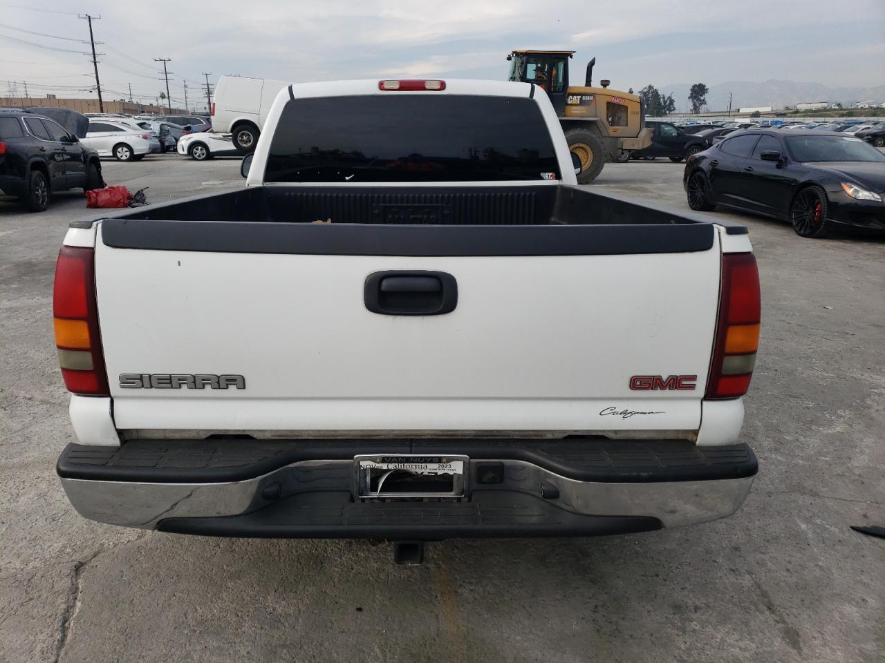 Photo 5 VIN: 1GTEC14T72Z179255 - GMC SIERRA 