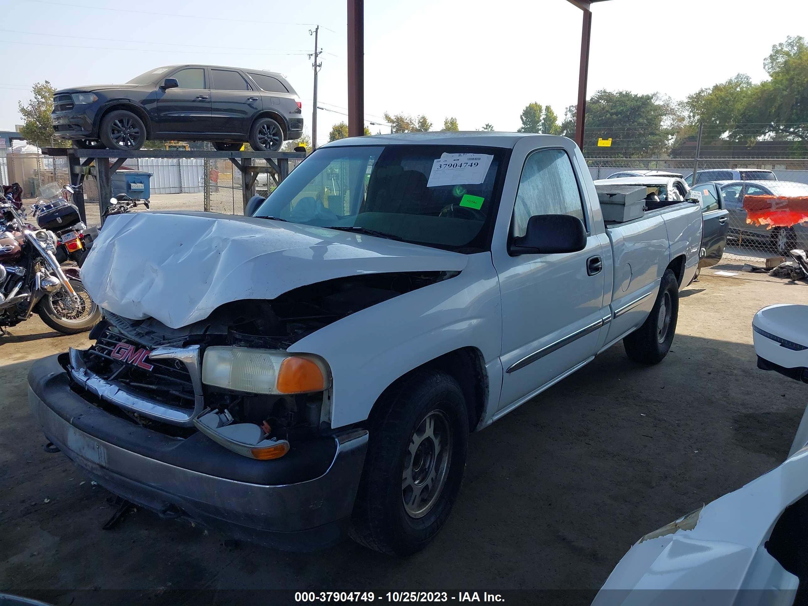 Photo 1 VIN: 1GTEC14V1YE250015 - GMC SIERRA 