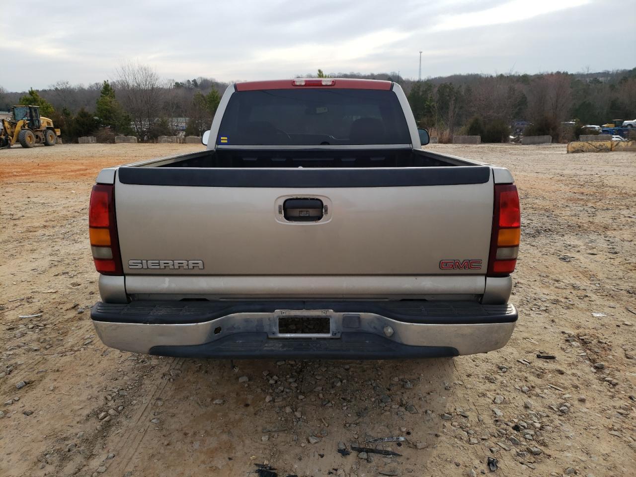 Photo 5 VIN: 1GTEC14V22Z112421 - GMC SIERRA 