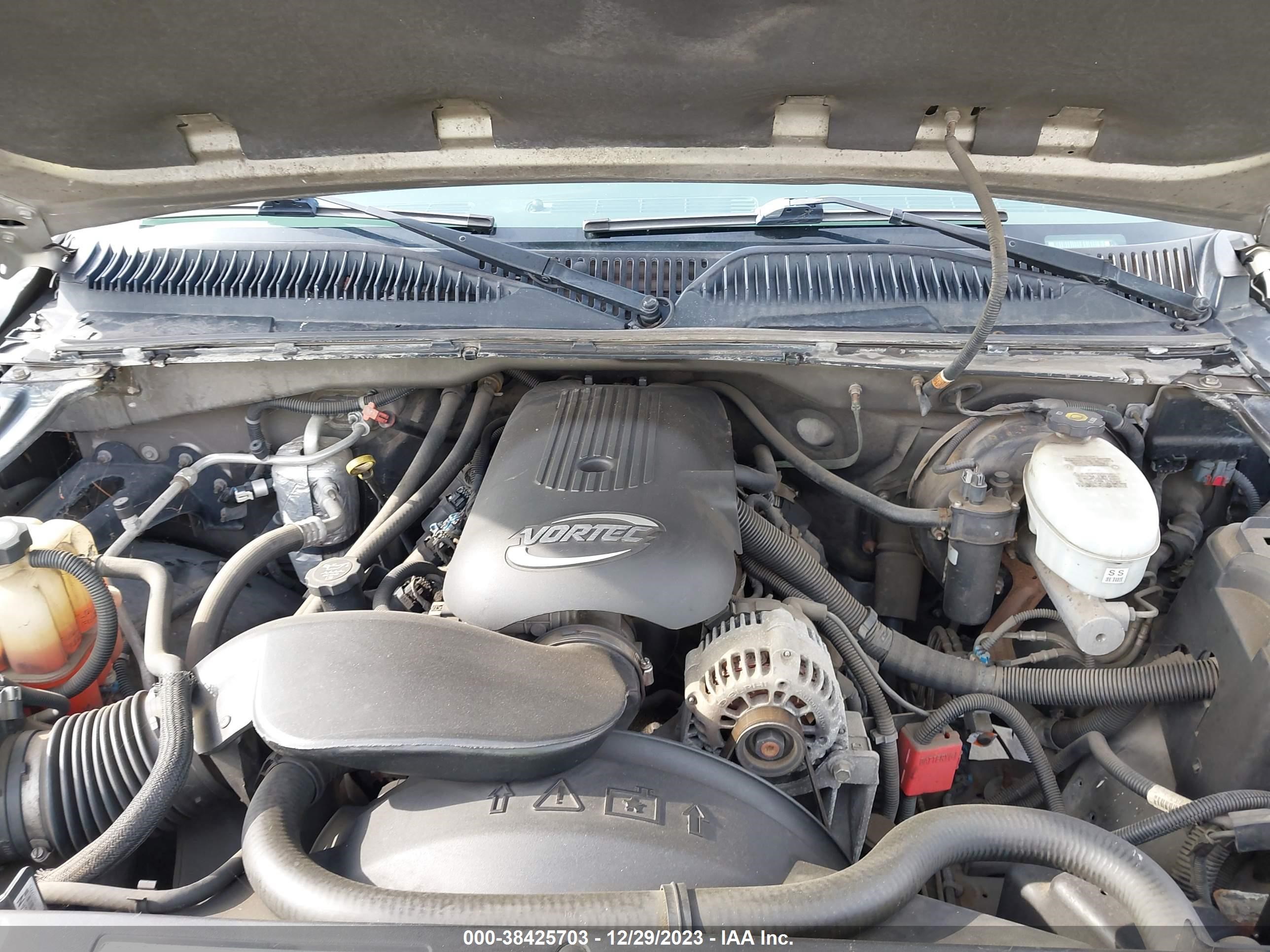 Photo 9 VIN: 1GTEC14V43E289576 - GMC SIERRA 