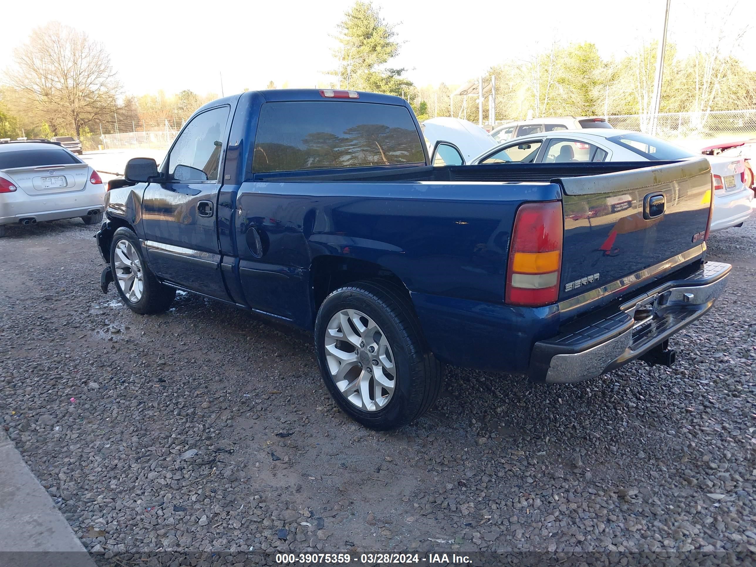 Photo 2 VIN: 1GTEC14V51Z117918 - GMC SIERRA 