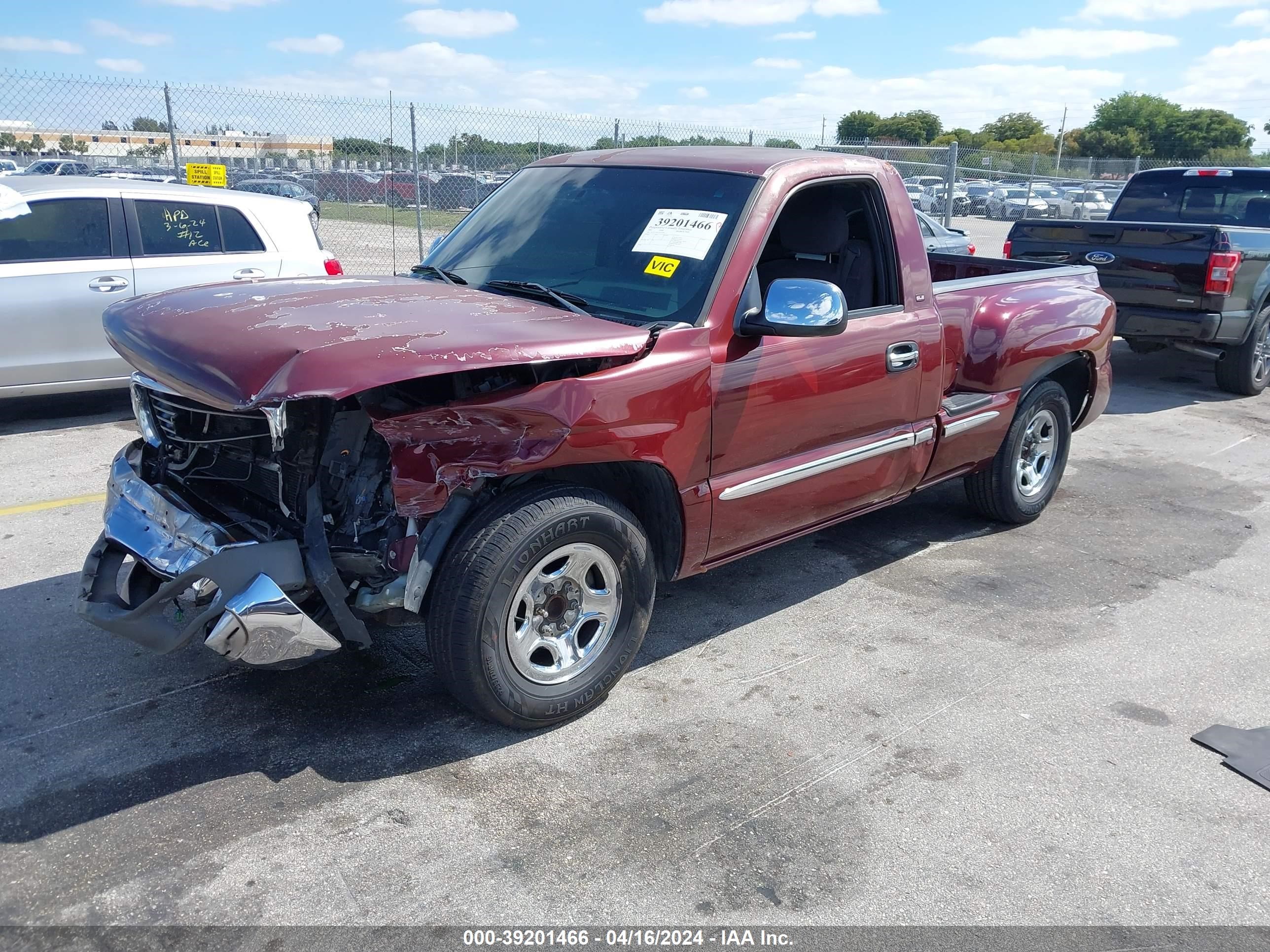 Photo 1 VIN: 1GTEC14V52Z101834 - GMC SIERRA 