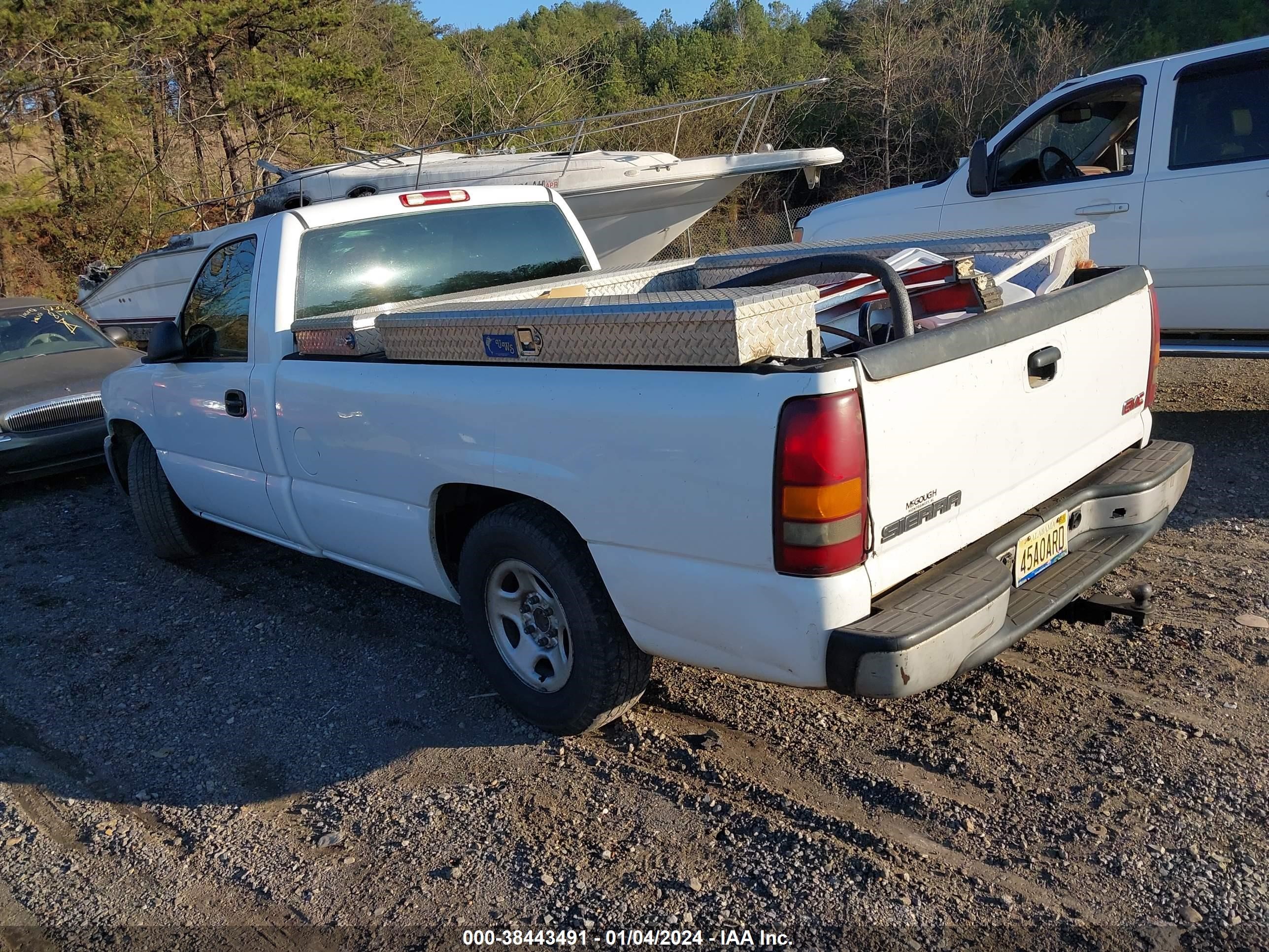 Photo 2 VIN: 1GTEC14V53Z229797 - GMC SIERRA 