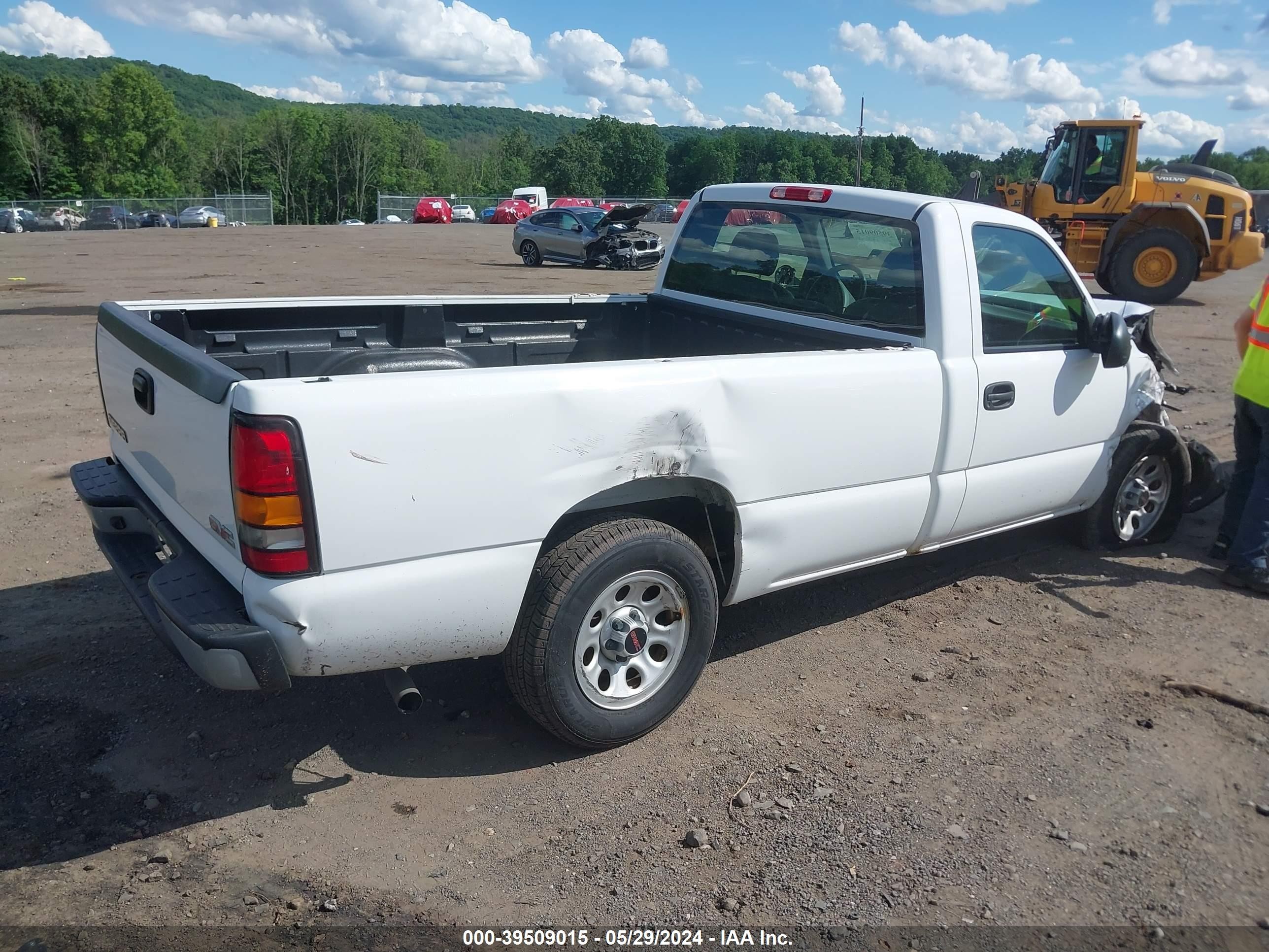 Photo 3 VIN: 1GTEC14V55Z329059 - GMC NULL 