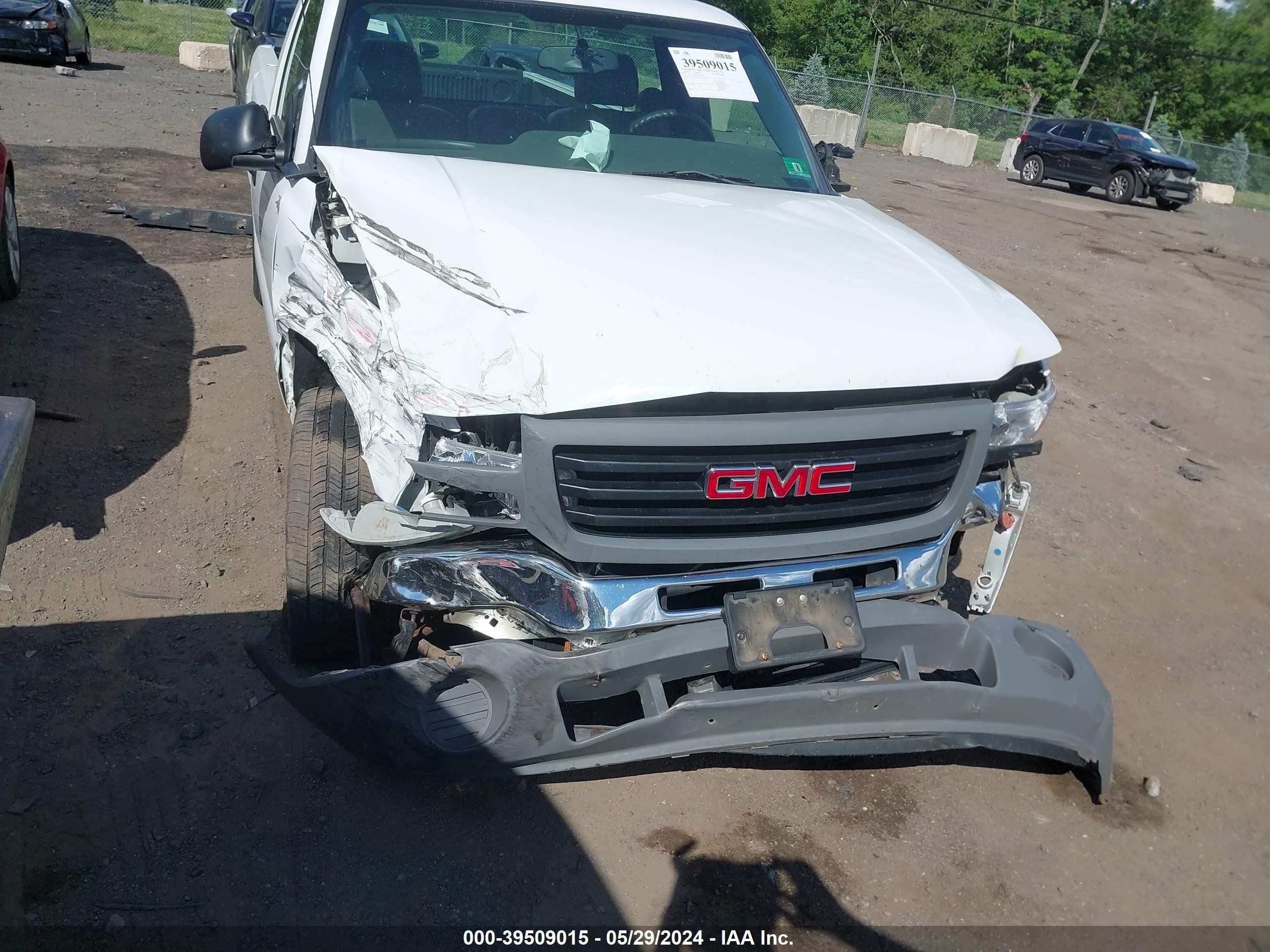 Photo 5 VIN: 1GTEC14V55Z329059 - GMC NULL 