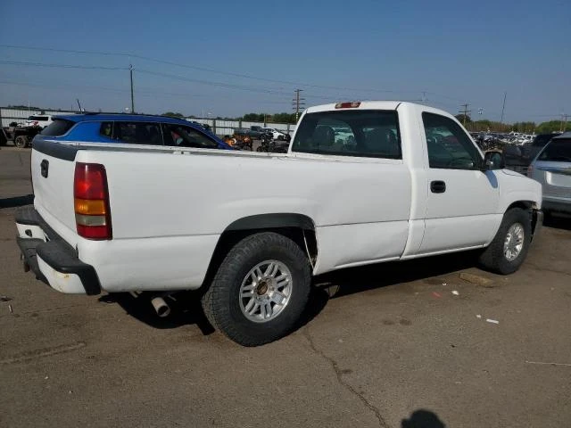 Photo 2 VIN: 1GTEC14V72Z900076 - GMC NEW SIERRA 