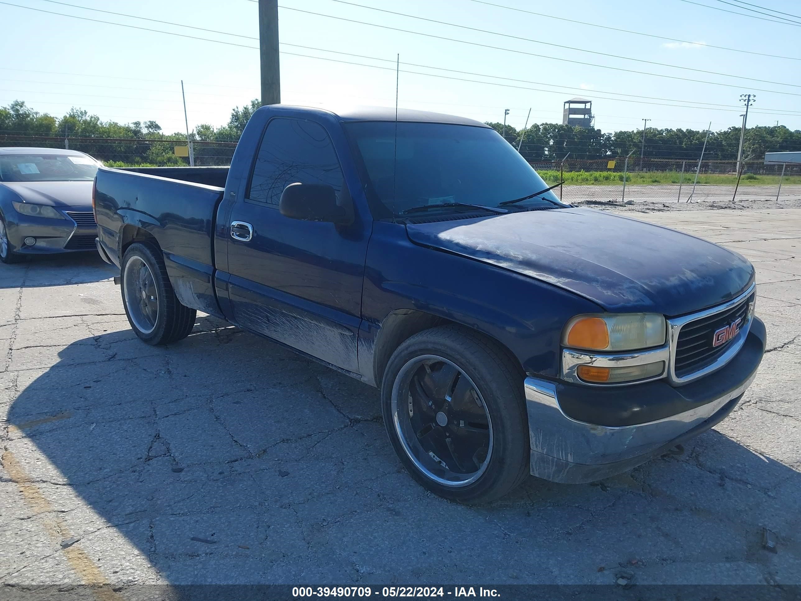 Photo 0 VIN: 1GTEC14V8YZ124243 - GMC SIERRA 