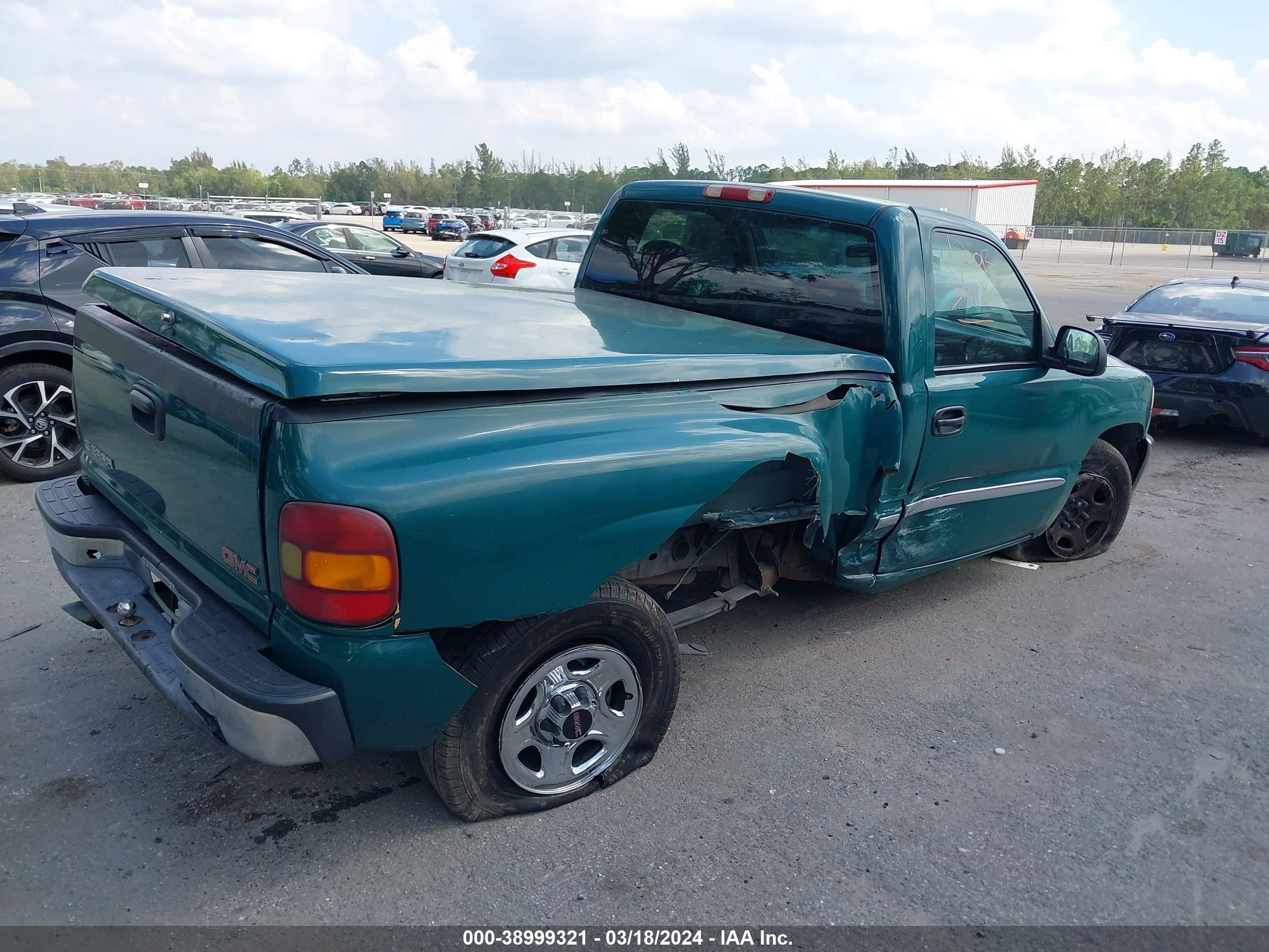 Photo 3 VIN: 1GTEC14V91Z184277 - GMC SIERRA 