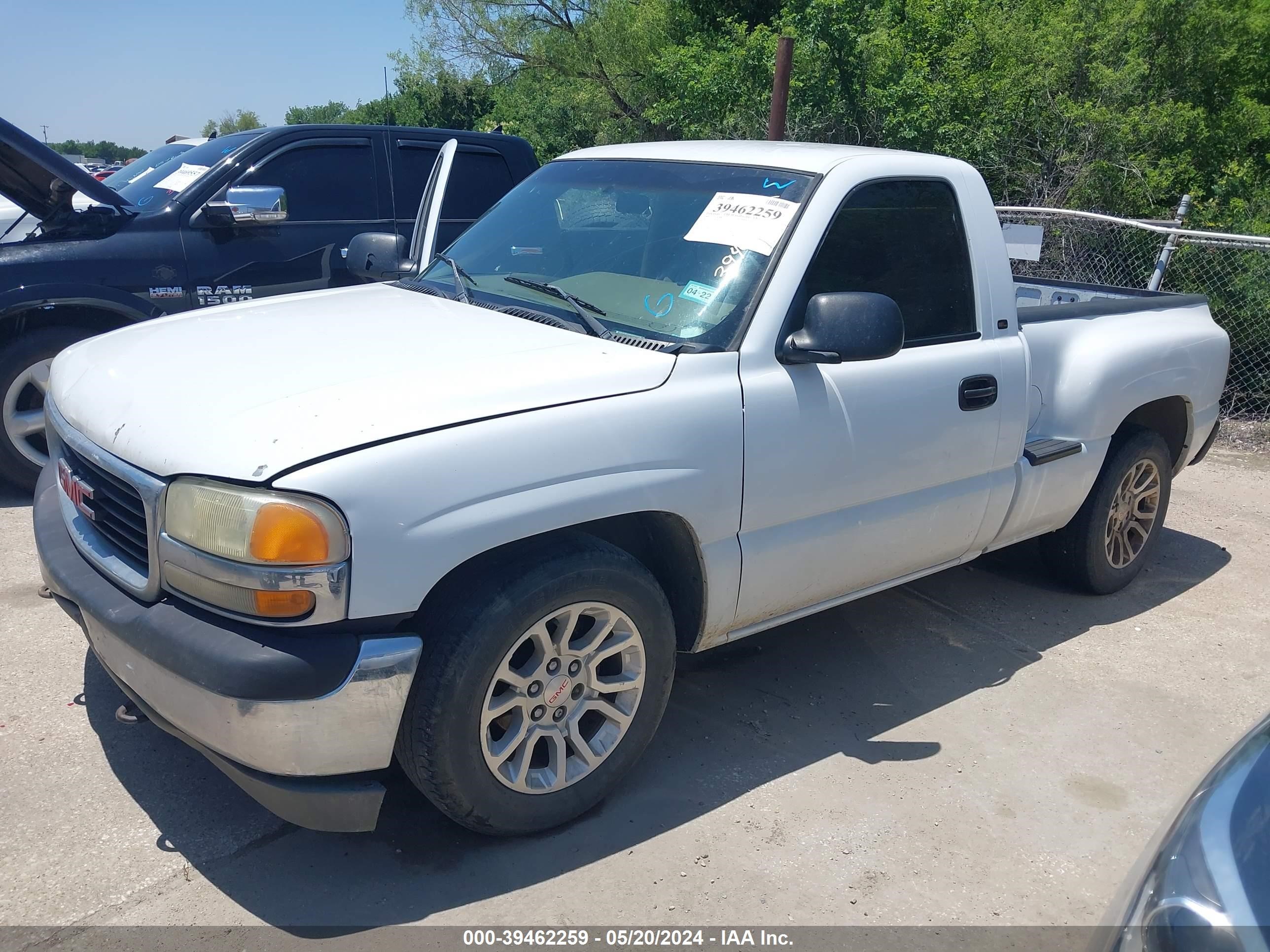 Photo 1 VIN: 1GTEC14W3YZ192152 - GMC SIERRA 