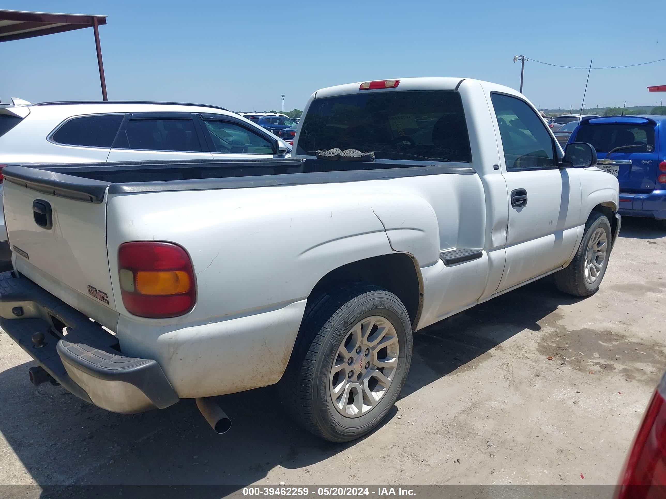 Photo 3 VIN: 1GTEC14W3YZ192152 - GMC SIERRA 