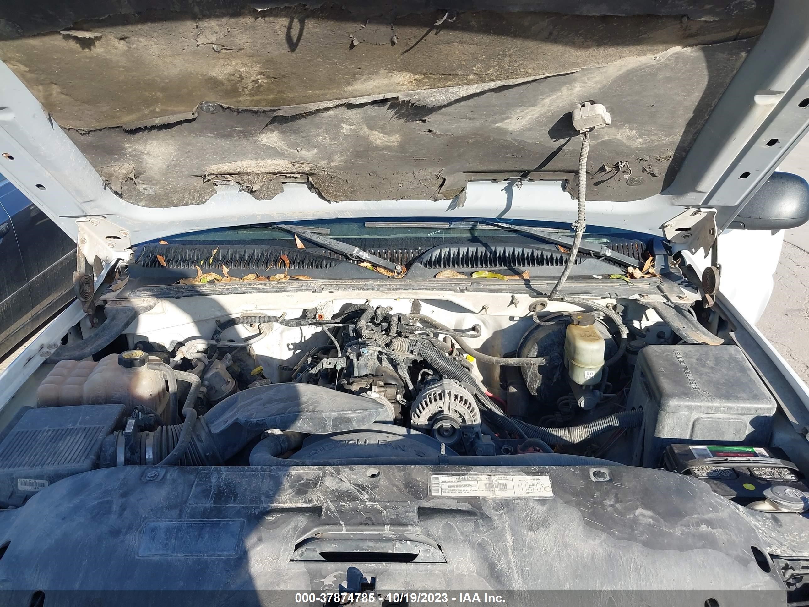 Photo 9 VIN: 1GTEC14W81Z291619 - GMC SIERRA 