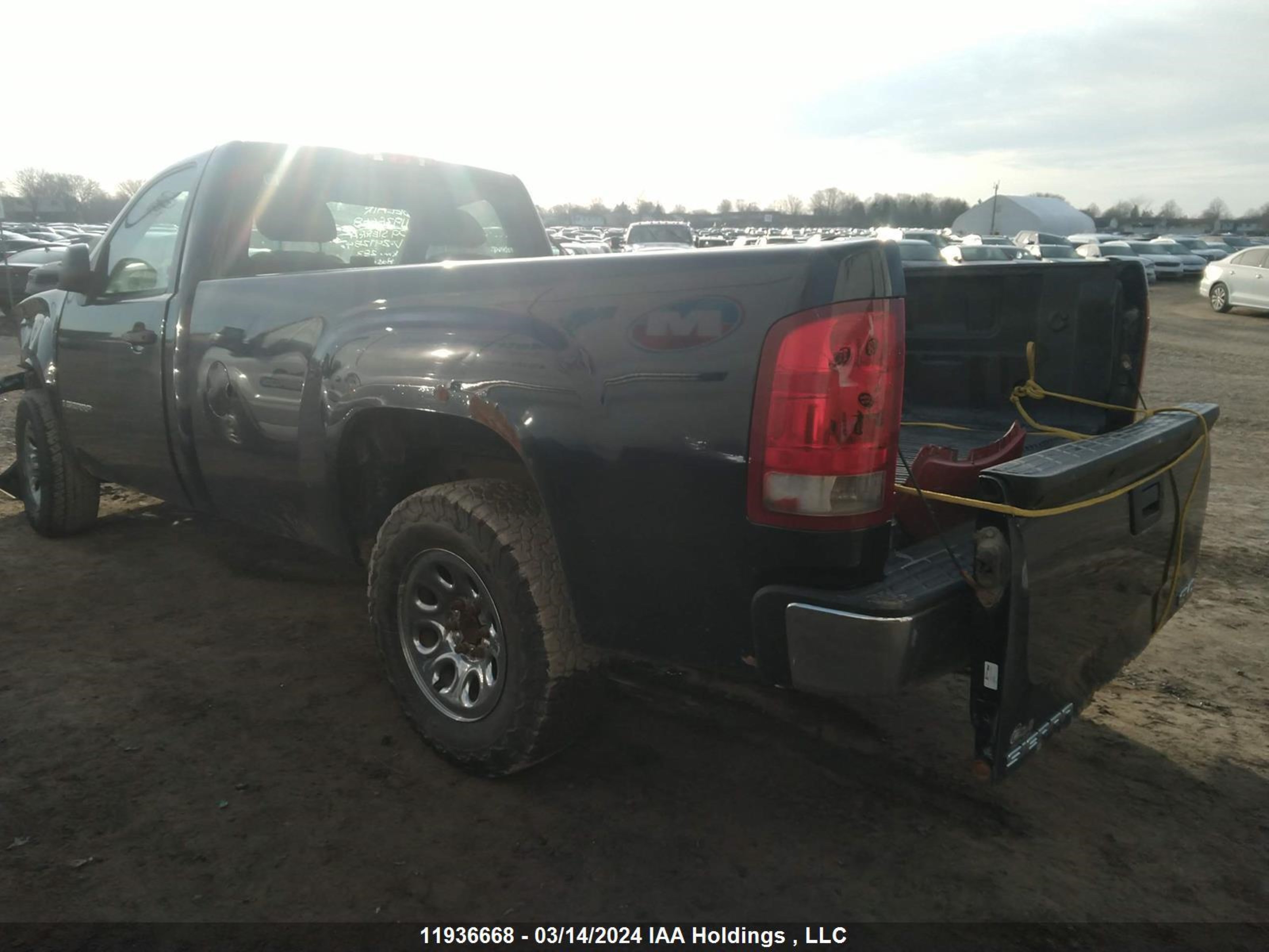 Photo 2 VIN: 1GTEC14X09Z241284 - GMC SIERRA 