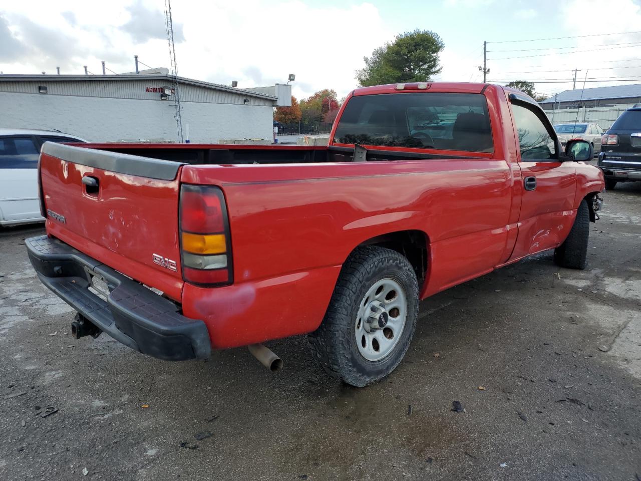 Photo 2 VIN: 1GTEC14X25Z101893 - GMC SIERRA 