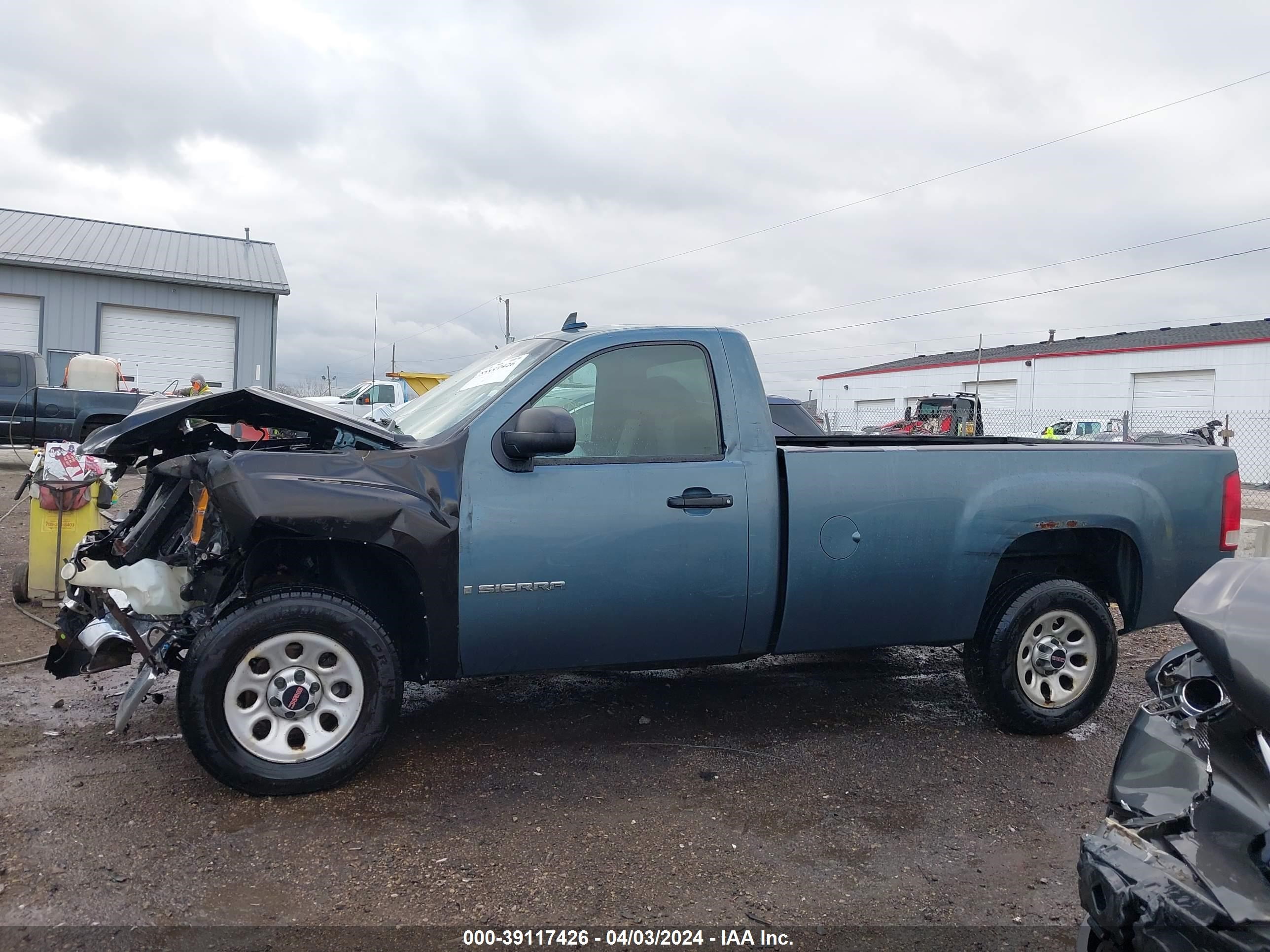 Photo 13 VIN: 1GTEC14X29Z173618 - GMC SIERRA 