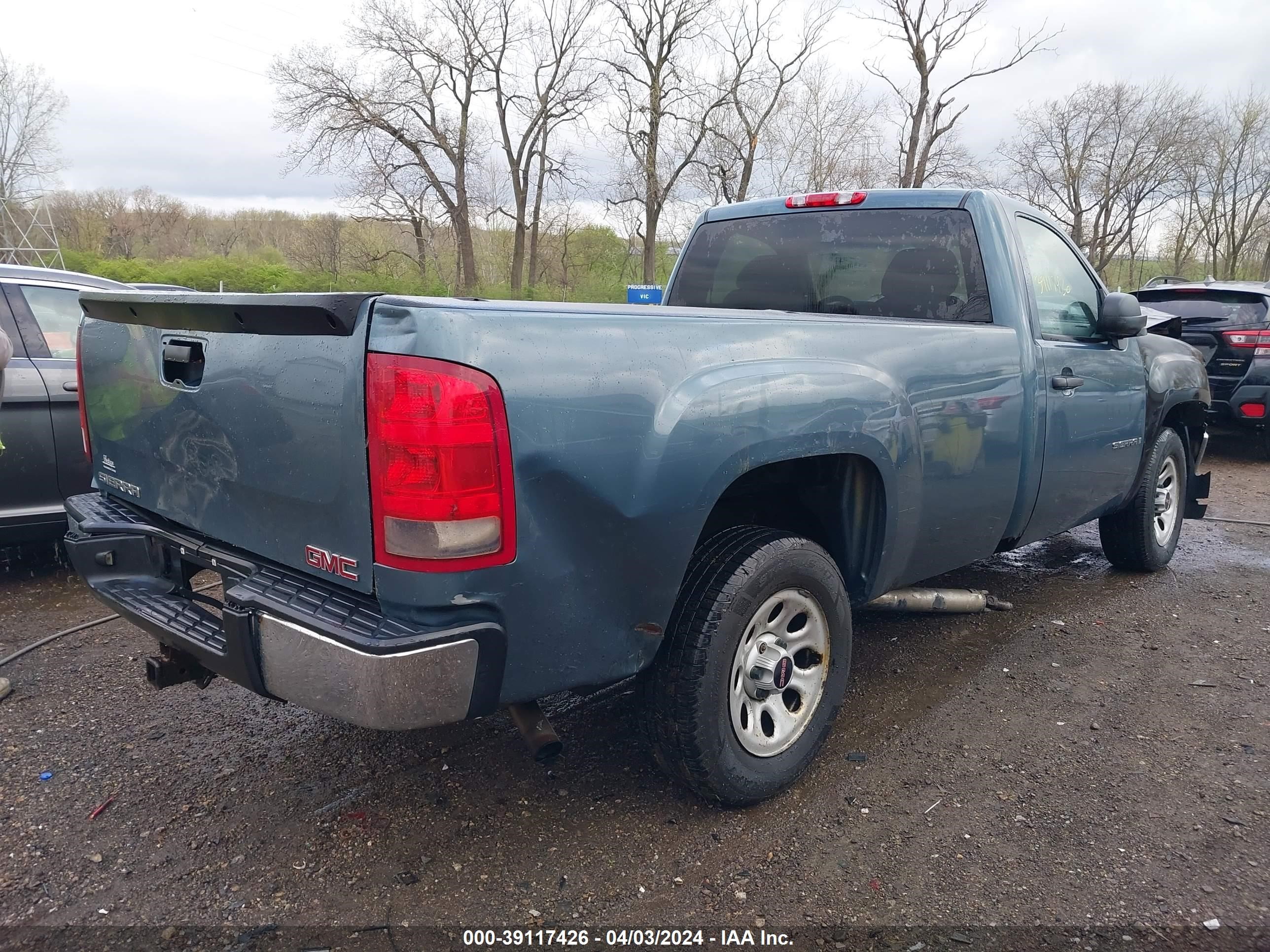 Photo 3 VIN: 1GTEC14X29Z173618 - GMC SIERRA 