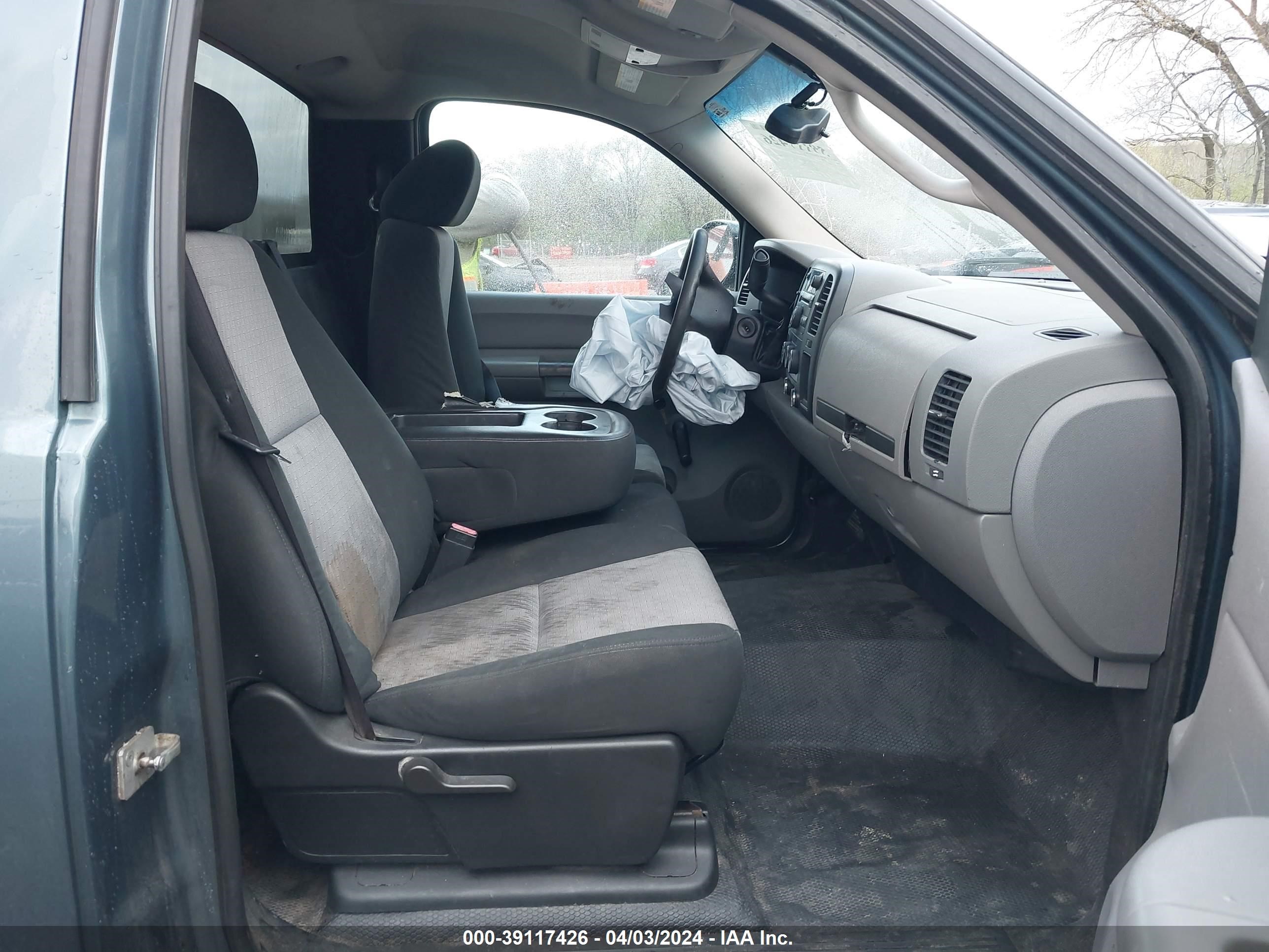 Photo 4 VIN: 1GTEC14X29Z173618 - GMC SIERRA 