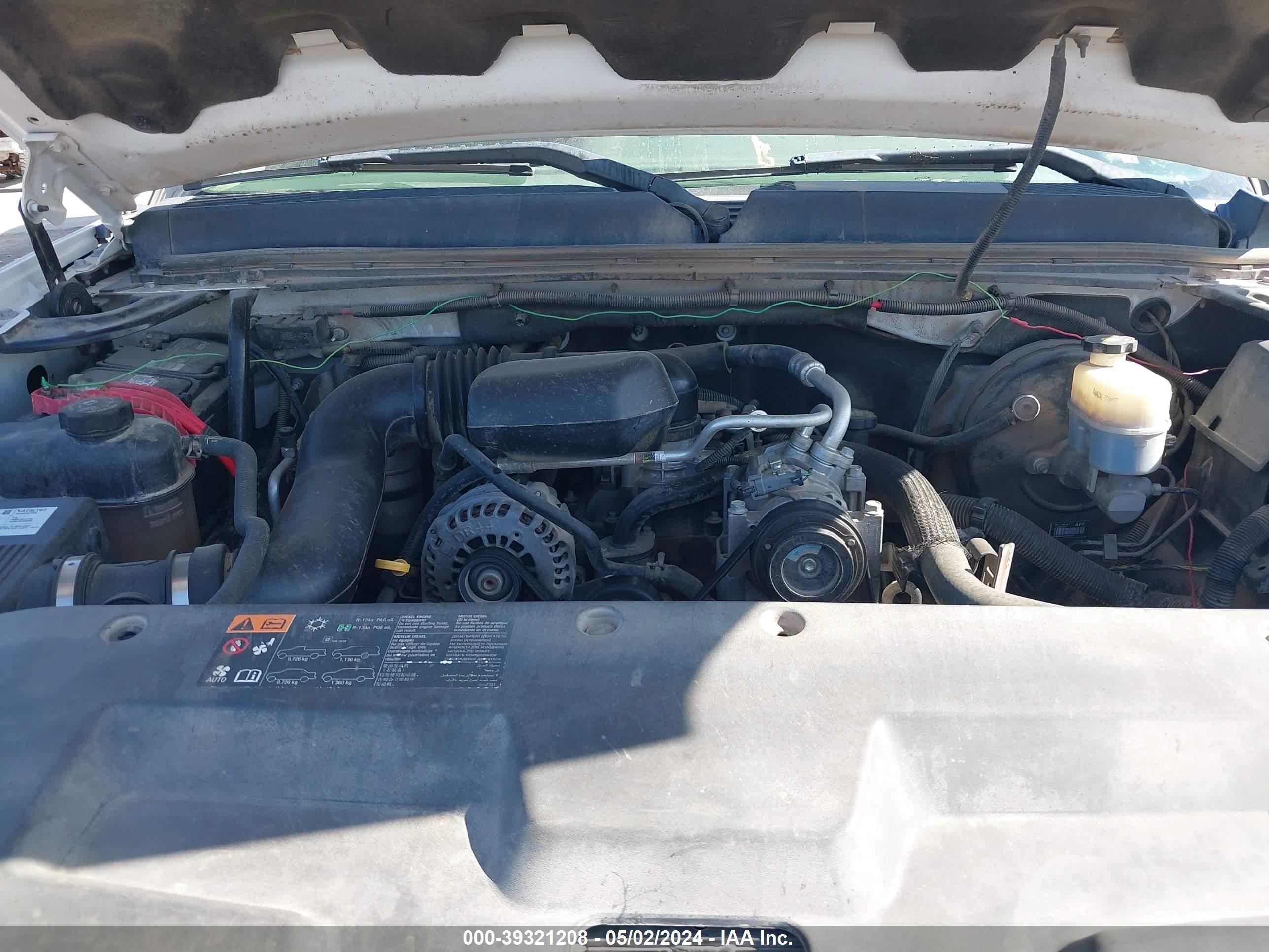 Photo 9 VIN: 1GTEC14X38Z314307 - GMC SIERRA 